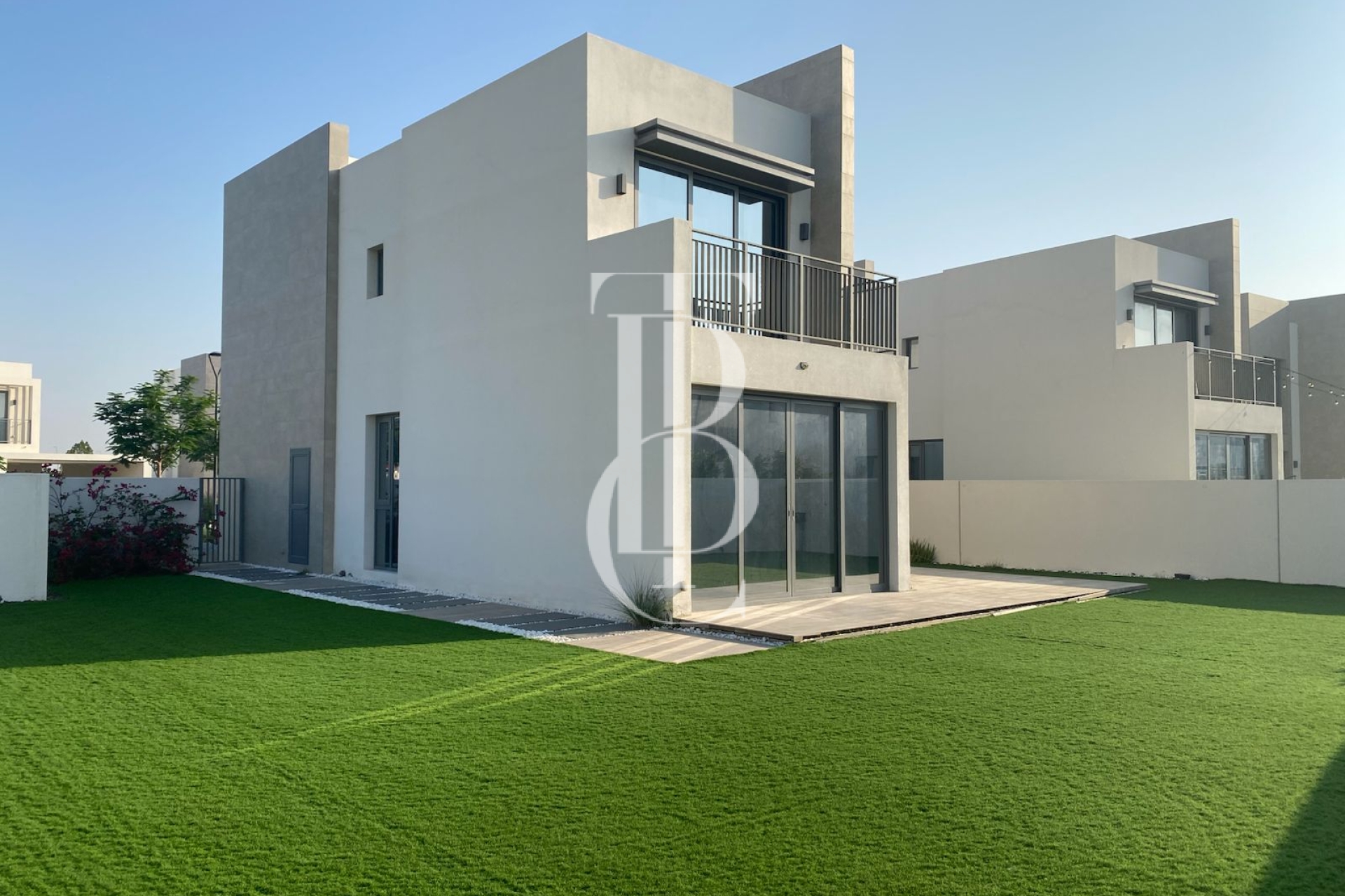 Corner Villa | Vacant | Family Community