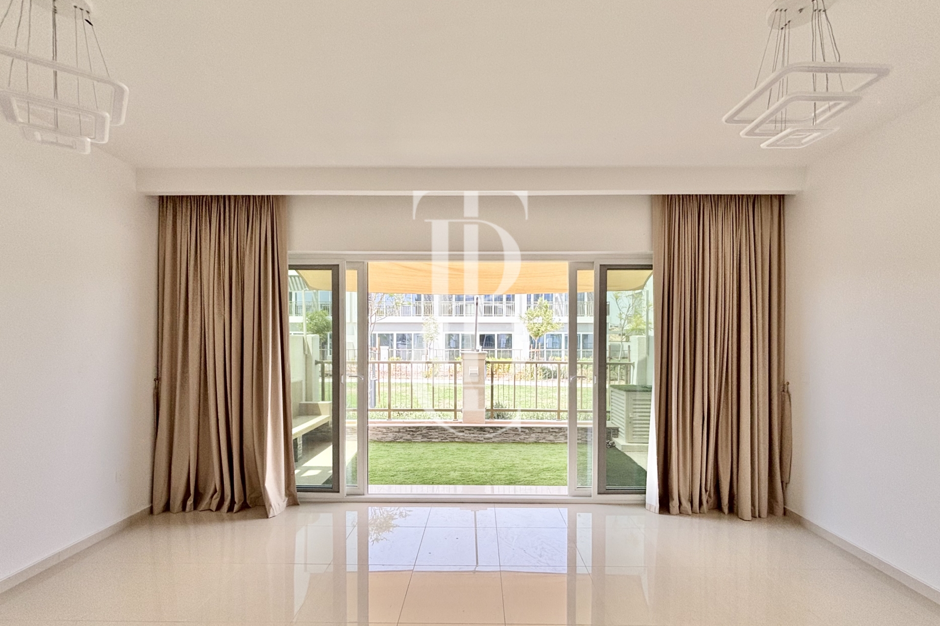 Stunning 4 Bedrooms | Single Row | Park Facing