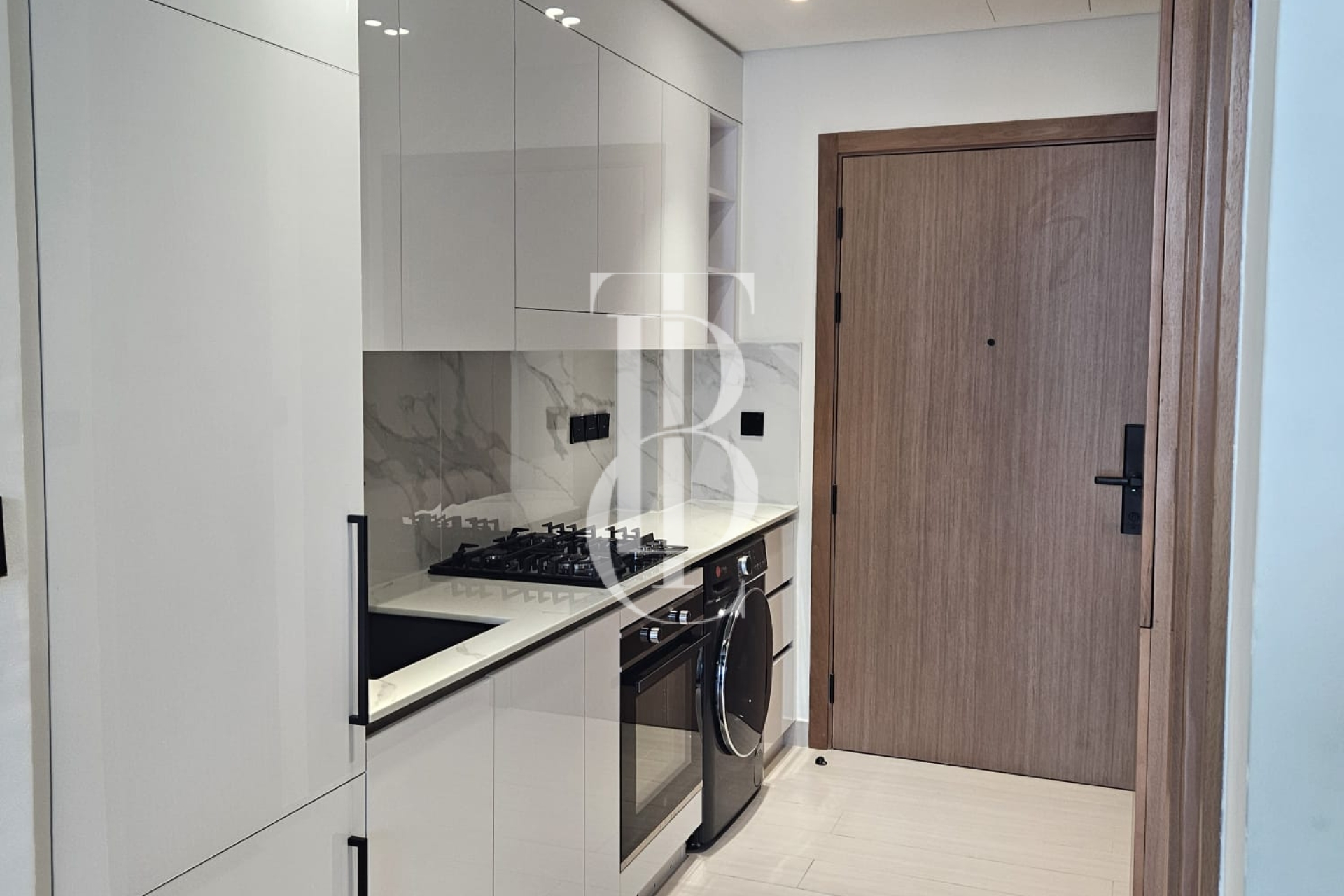 1st Tenant |High Floor |Brand New Furnished Studio
