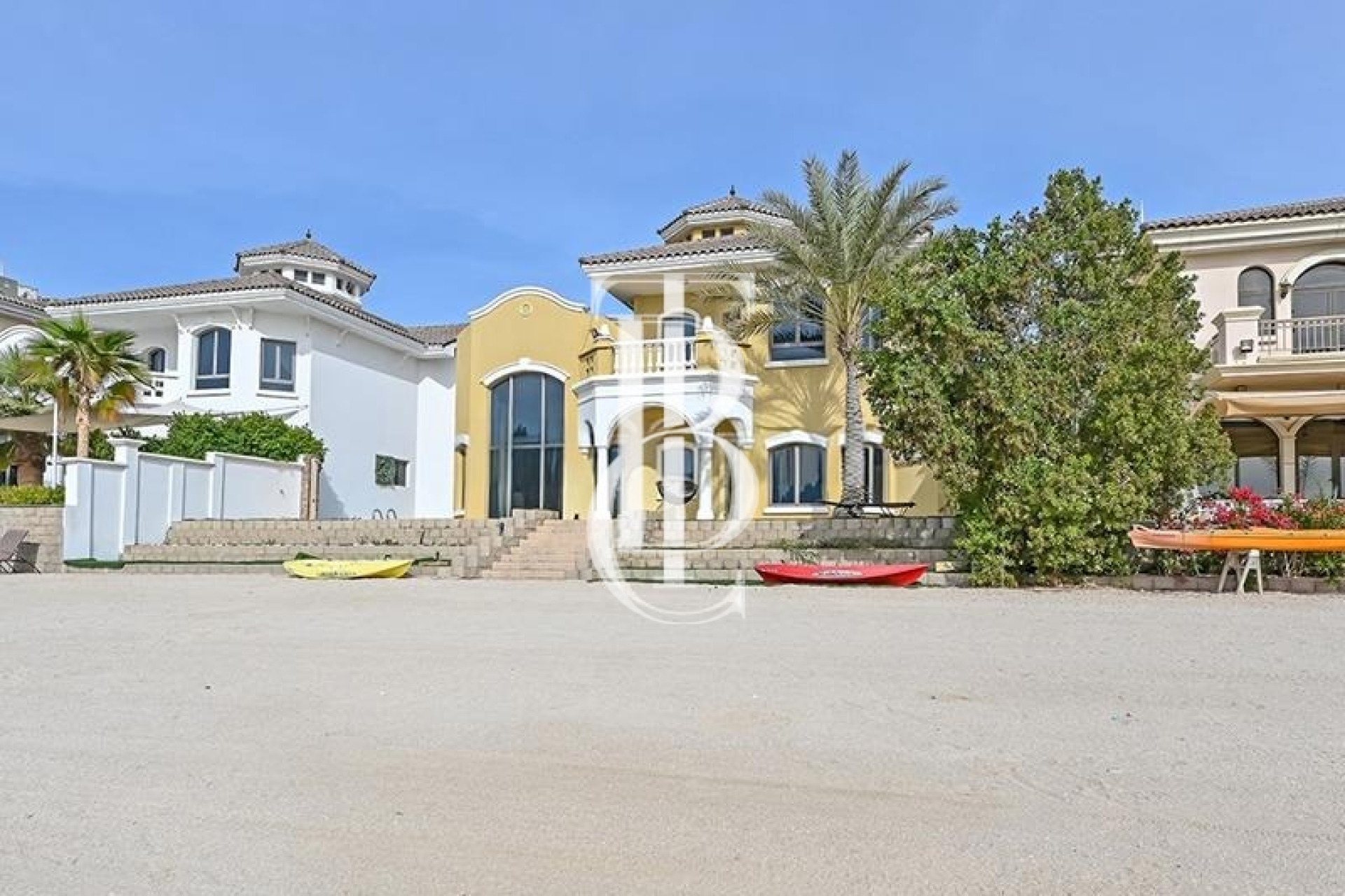Family Villa | Burj Al Arab View from Garden Homes