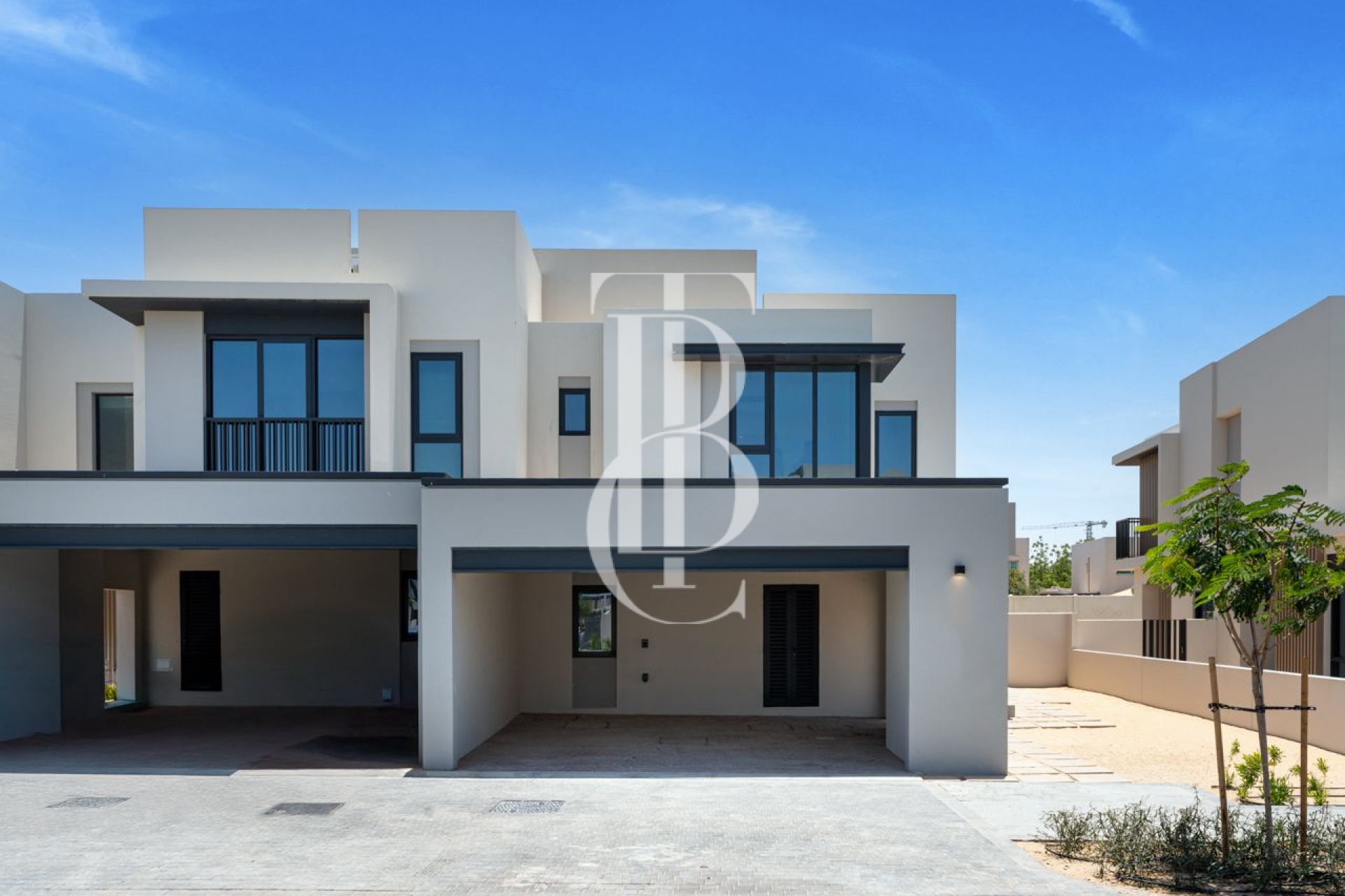Single Row | Next to Pool | Big Plot