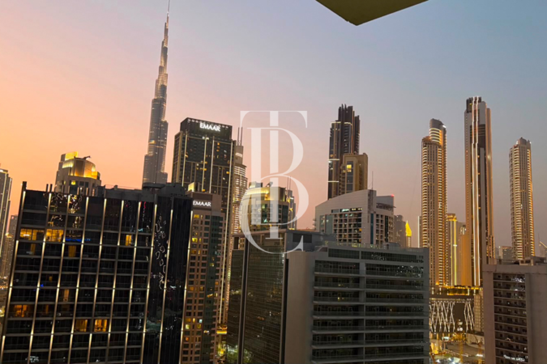 Corner Unit | Burj View | Keys in Hand
