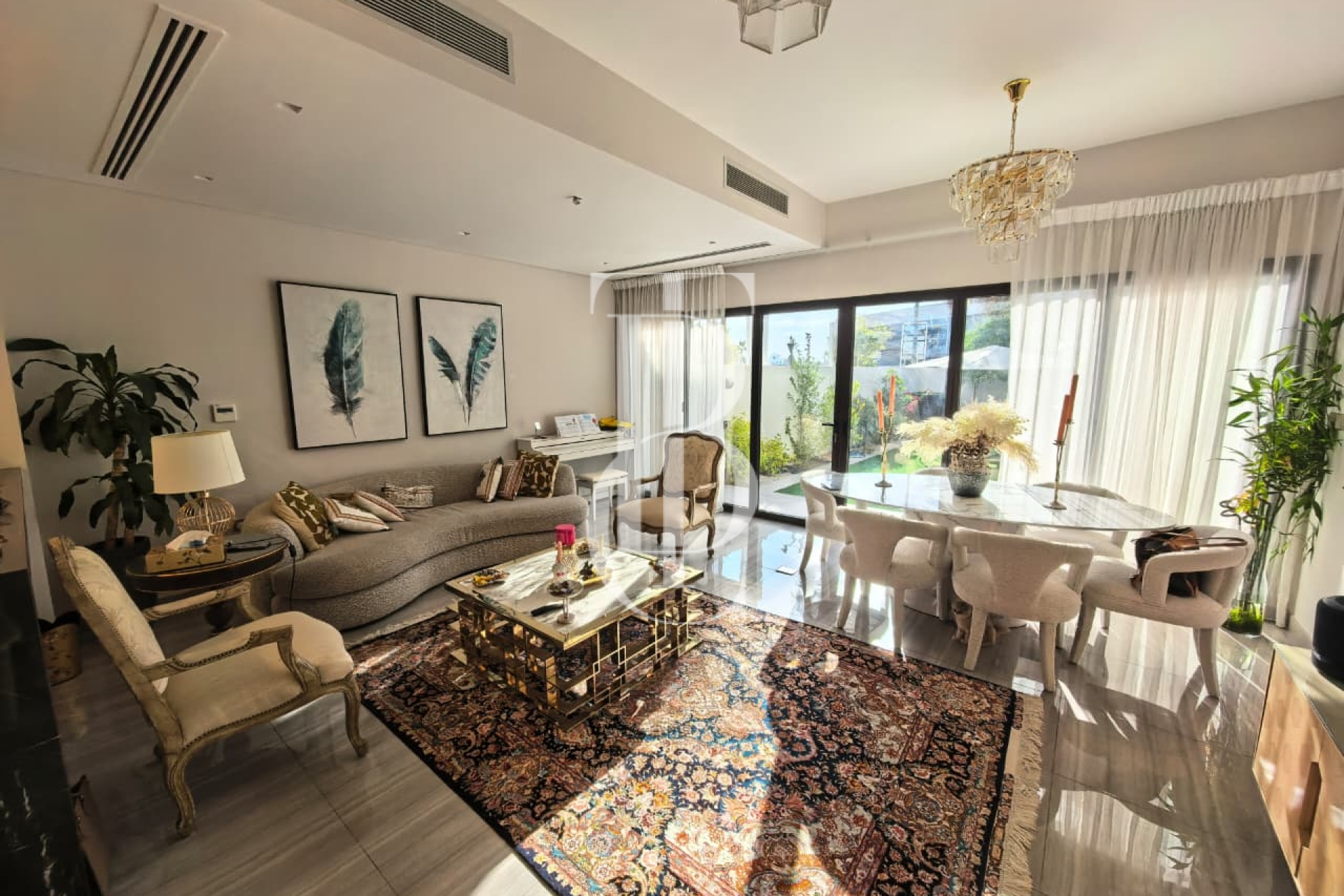 Single Row | Vacant | Landscaped