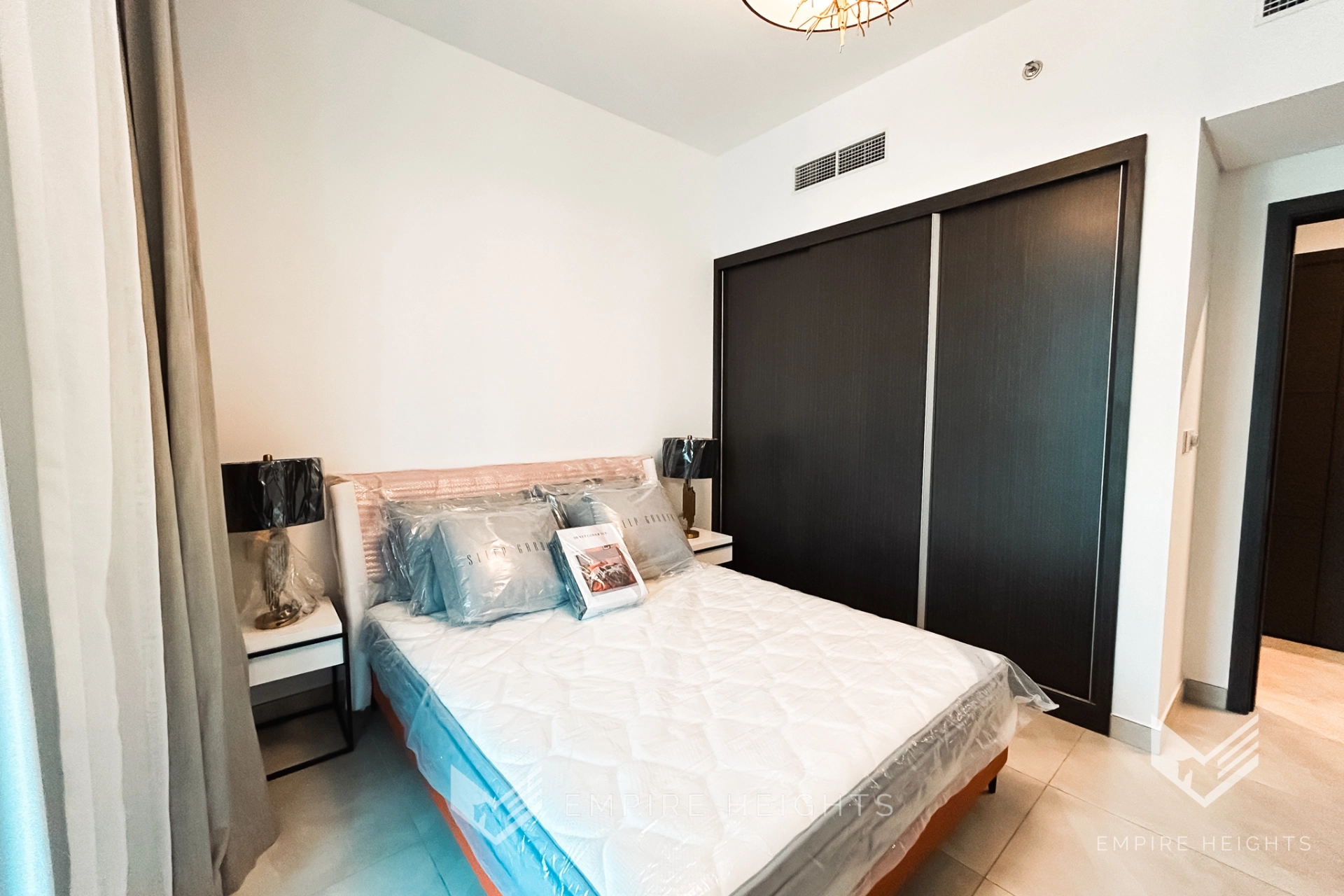 The Paragon by IGO