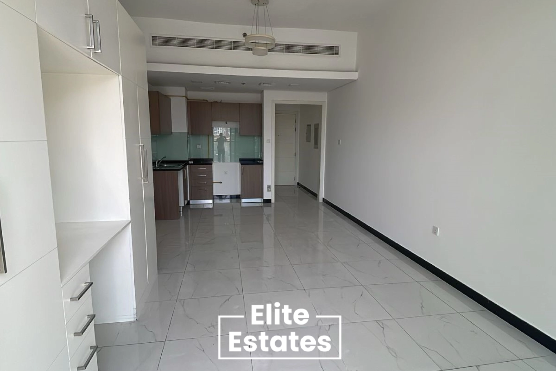 Prime Location | Near Mall | Chiller Free I Road View