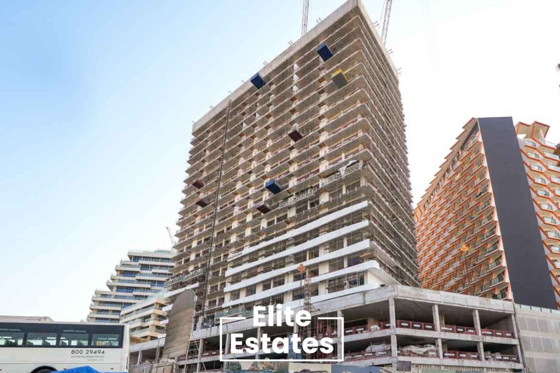 Prime Location |  Adeba Shop  | Creek Views |