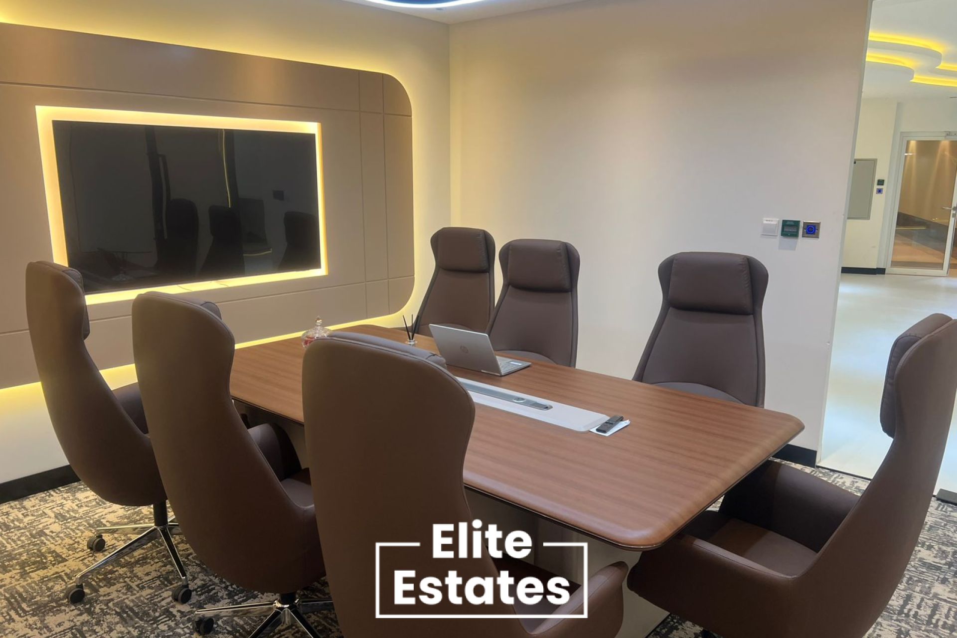 Furnished Offices I Near Metro I Flexible Layouts