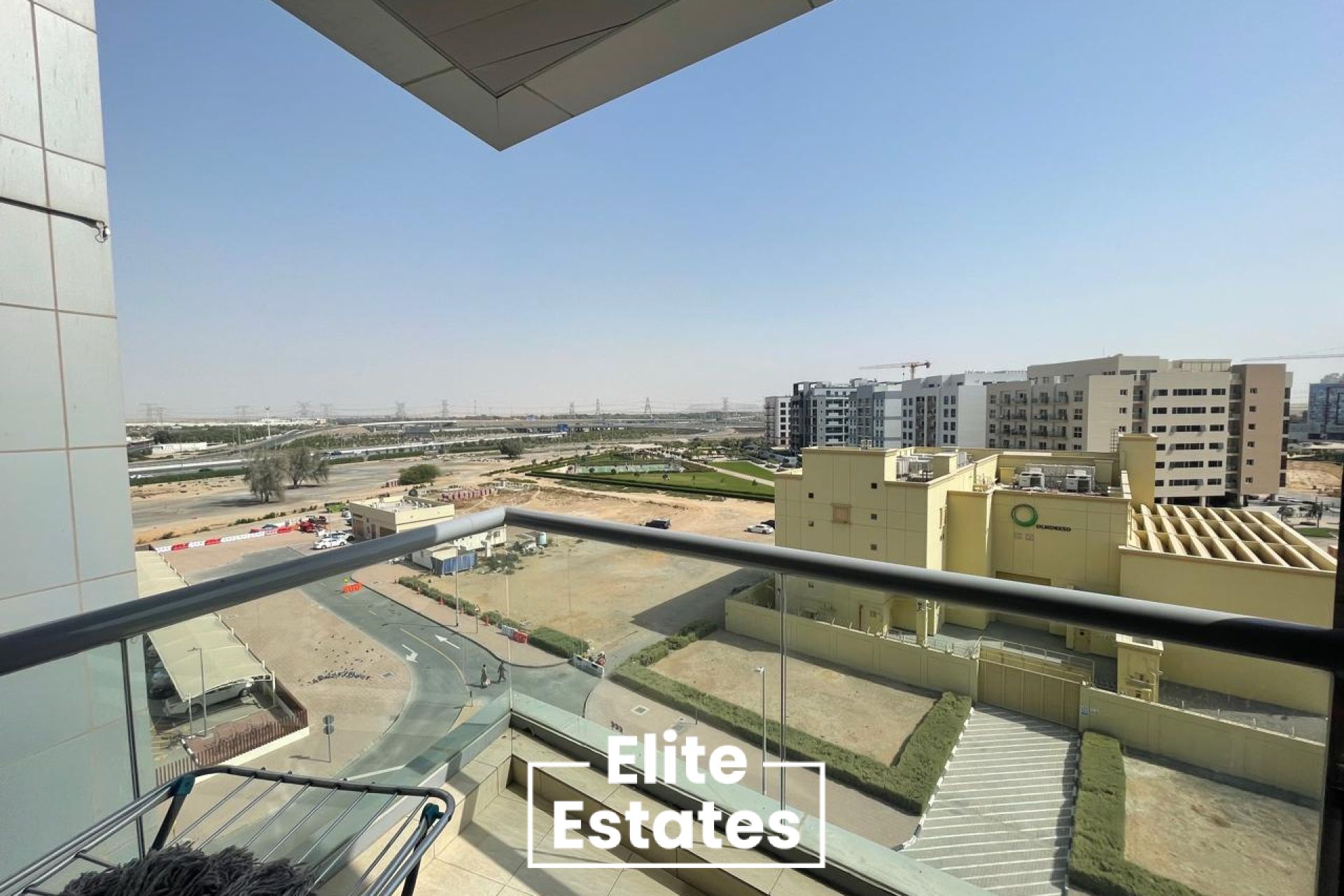 Furnished 2BR | Road View | Great Layout