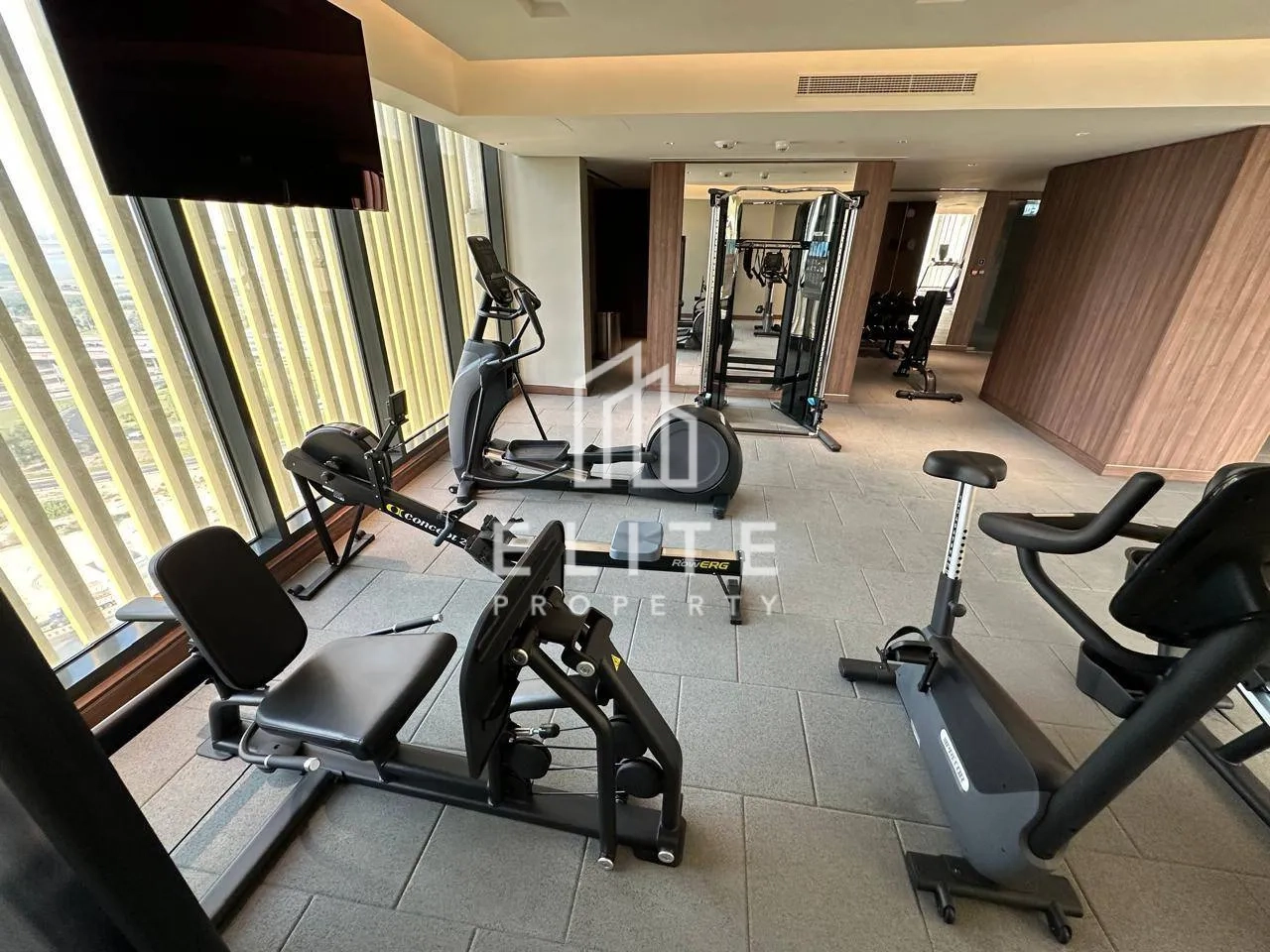 FAIRMONT RESIDENCES