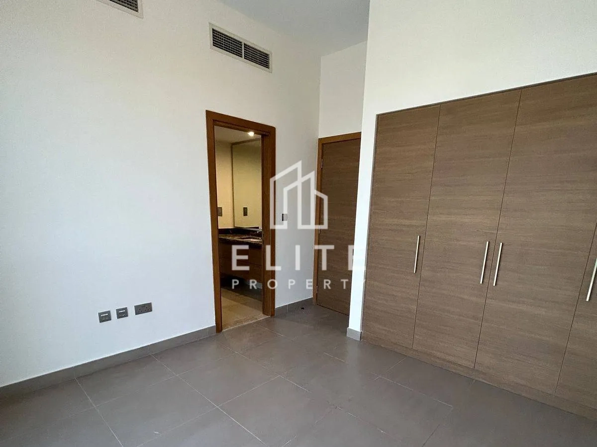 Single Row | Greenbelt | Close to Pool and Park