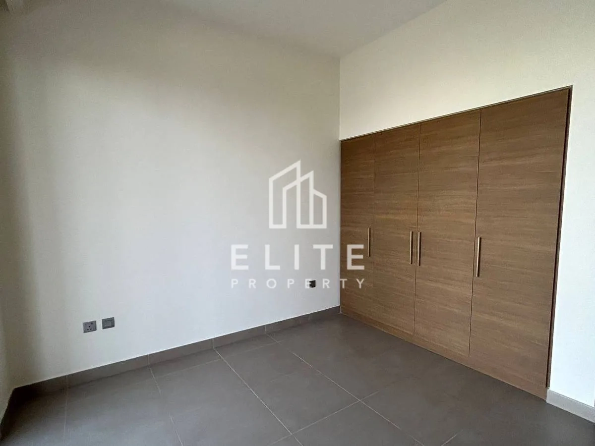Single Row | Greenbelt | Close to Pool and Park