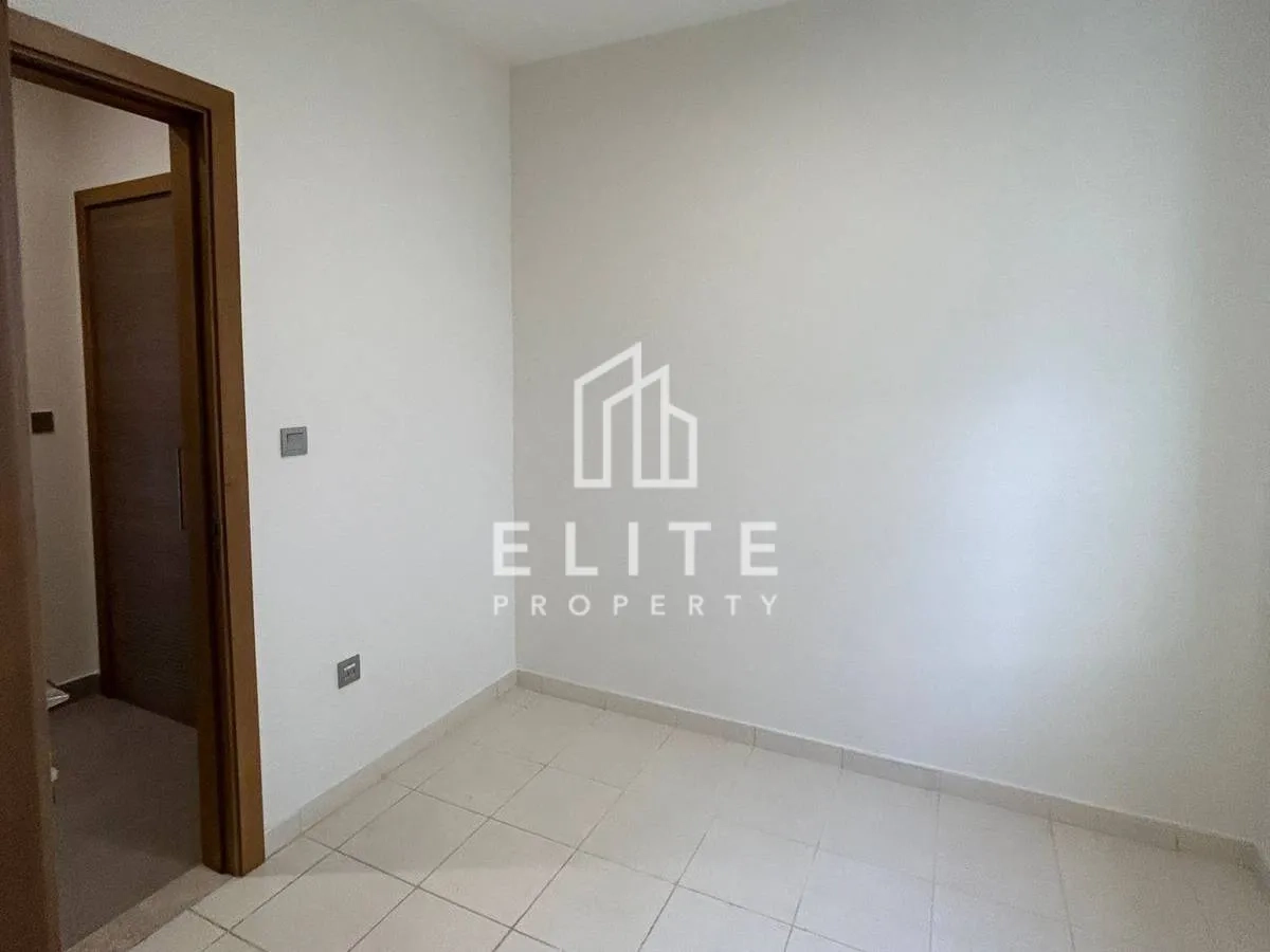 Single Row | Greenbelt | Close to Pool and Park