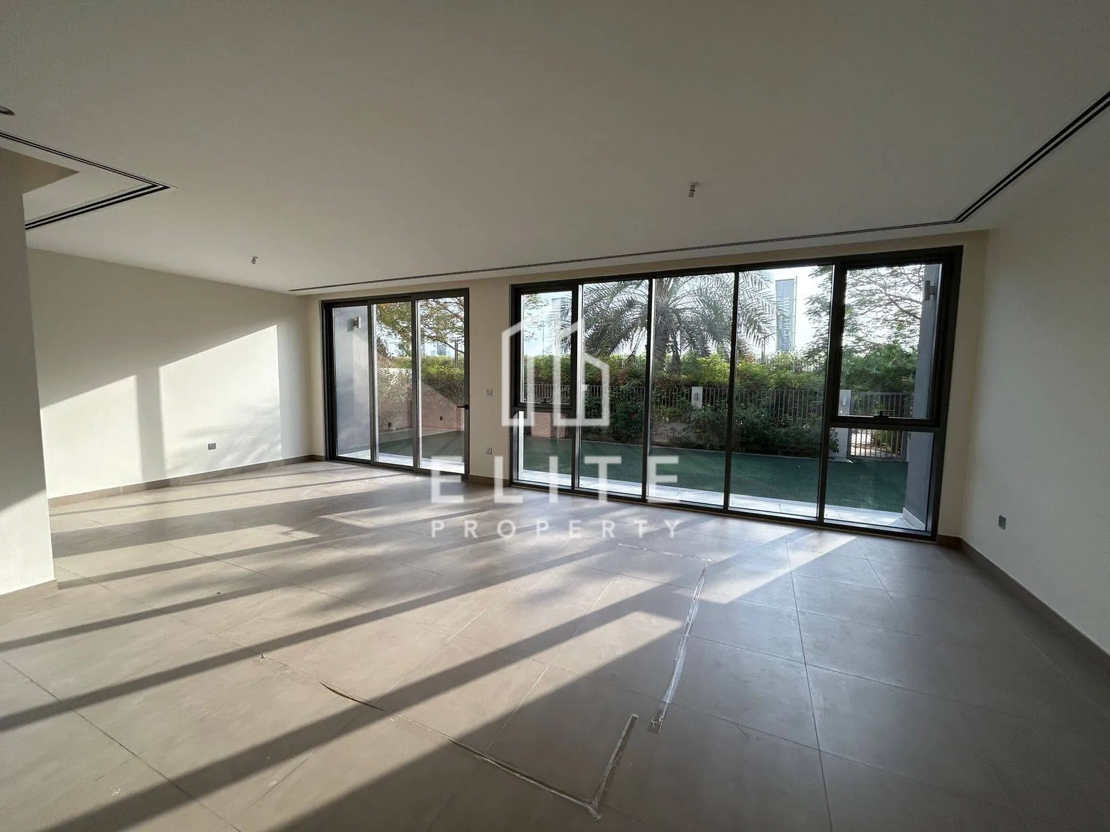 Single Row | Greenbelt | Close to Pool and Park