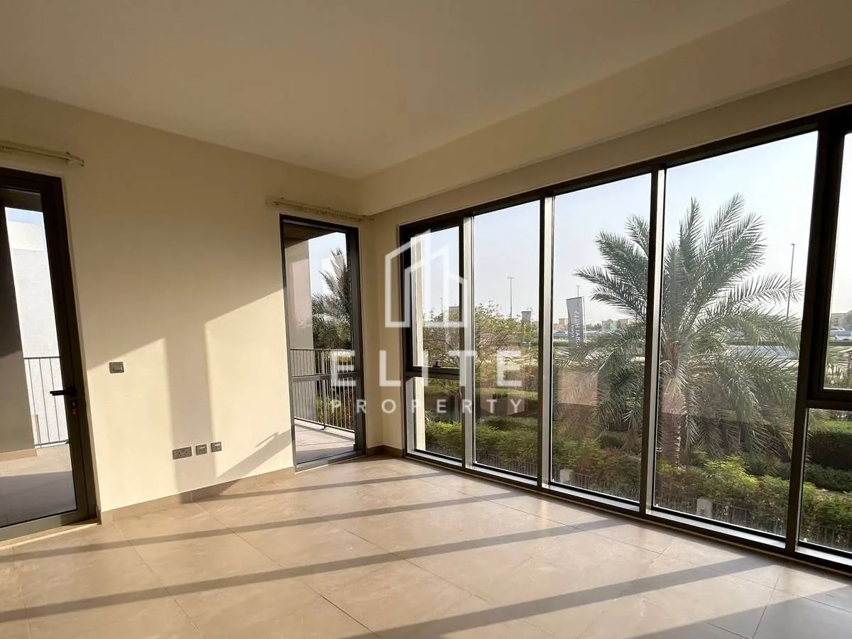 Single Row | Greenbelt | Close to Pool and Park