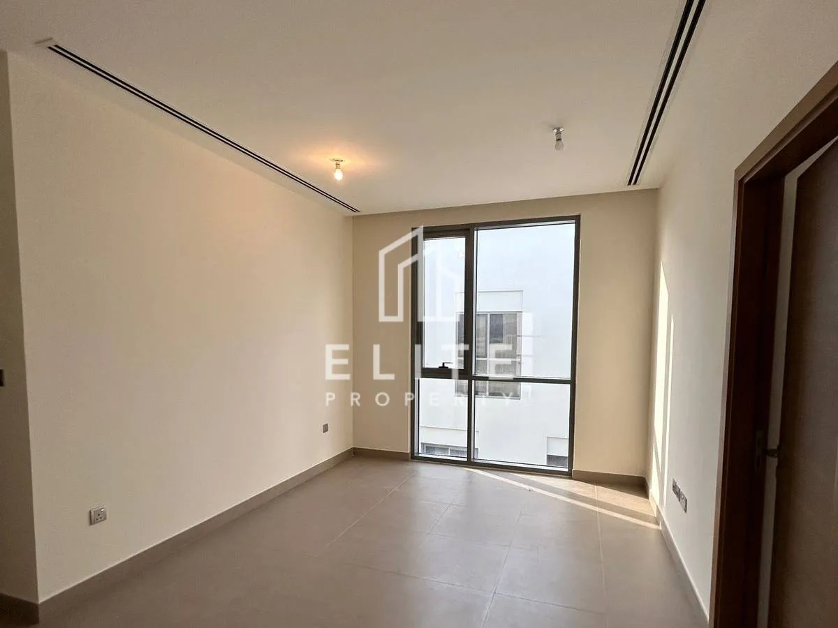 Single Row | Greenbelt | Close to Pool and Park
