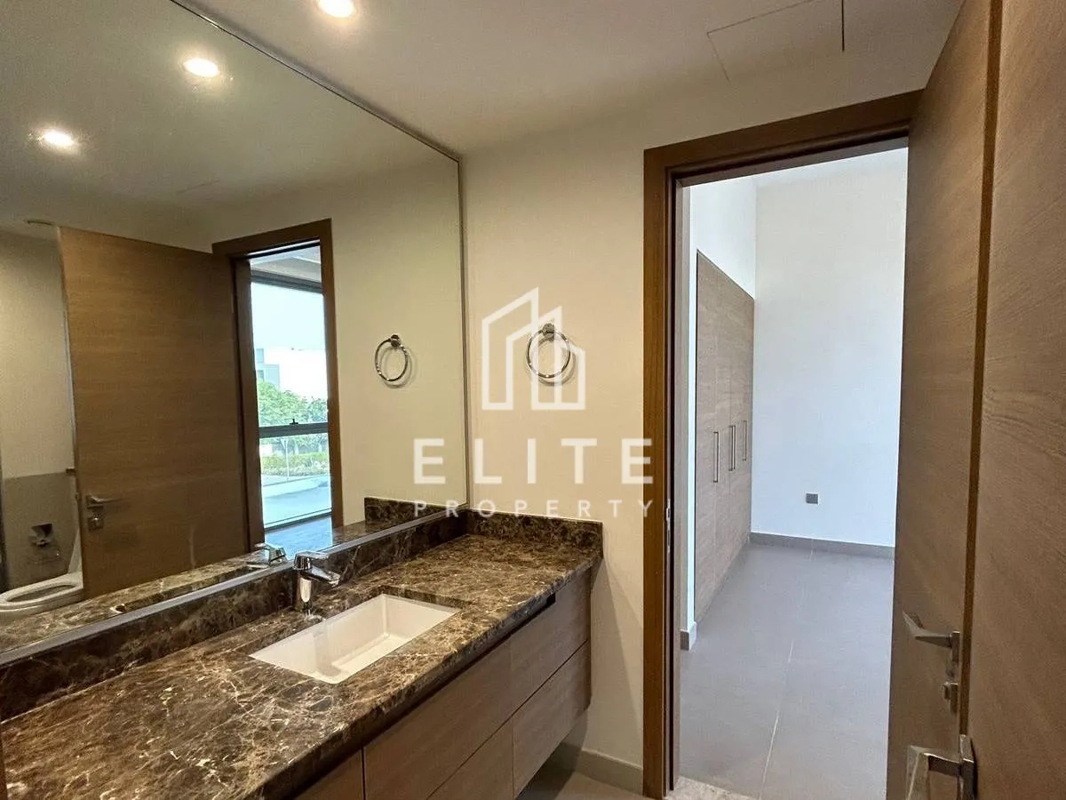 Single Row | Greenbelt | Close to Pool and Park