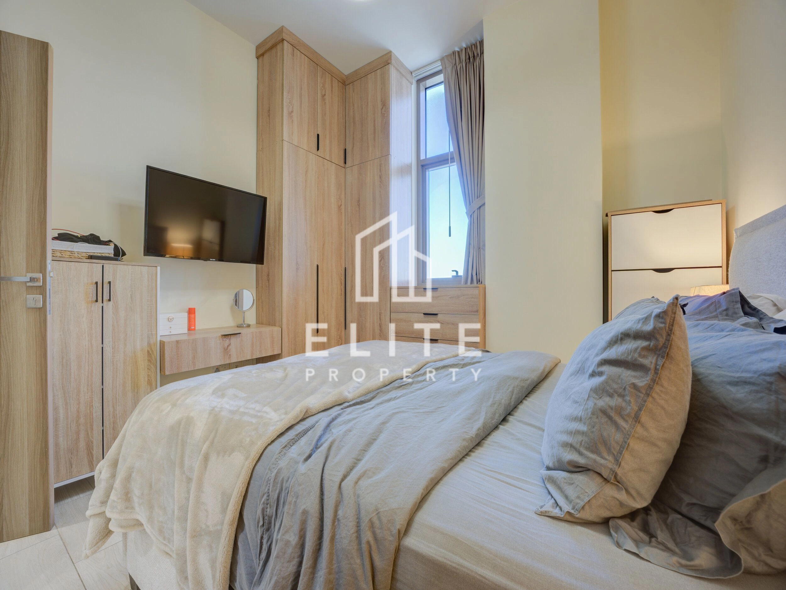 High Floor | Fully Furnished + Upgraded | 2 Baths