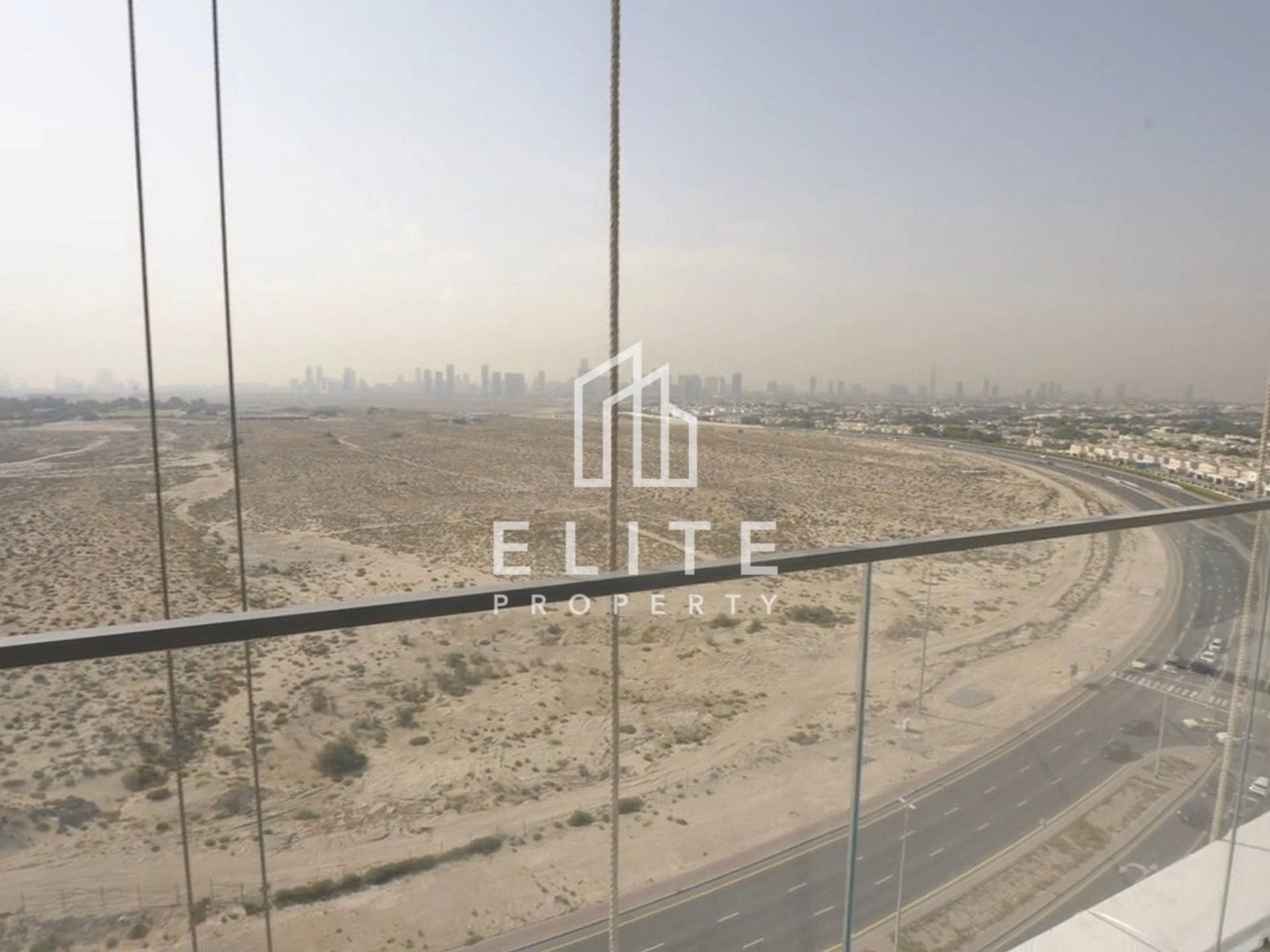 VACANT | AVAILABLE NOW | HIGH FLOOR