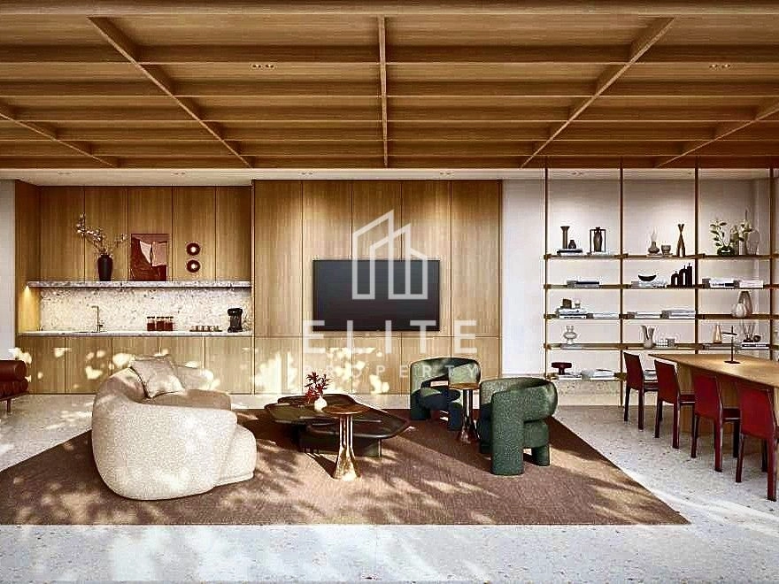 FULL FLOOR PENTHOUSE, COMMUNITY EXPERT, HIGH FLOOR