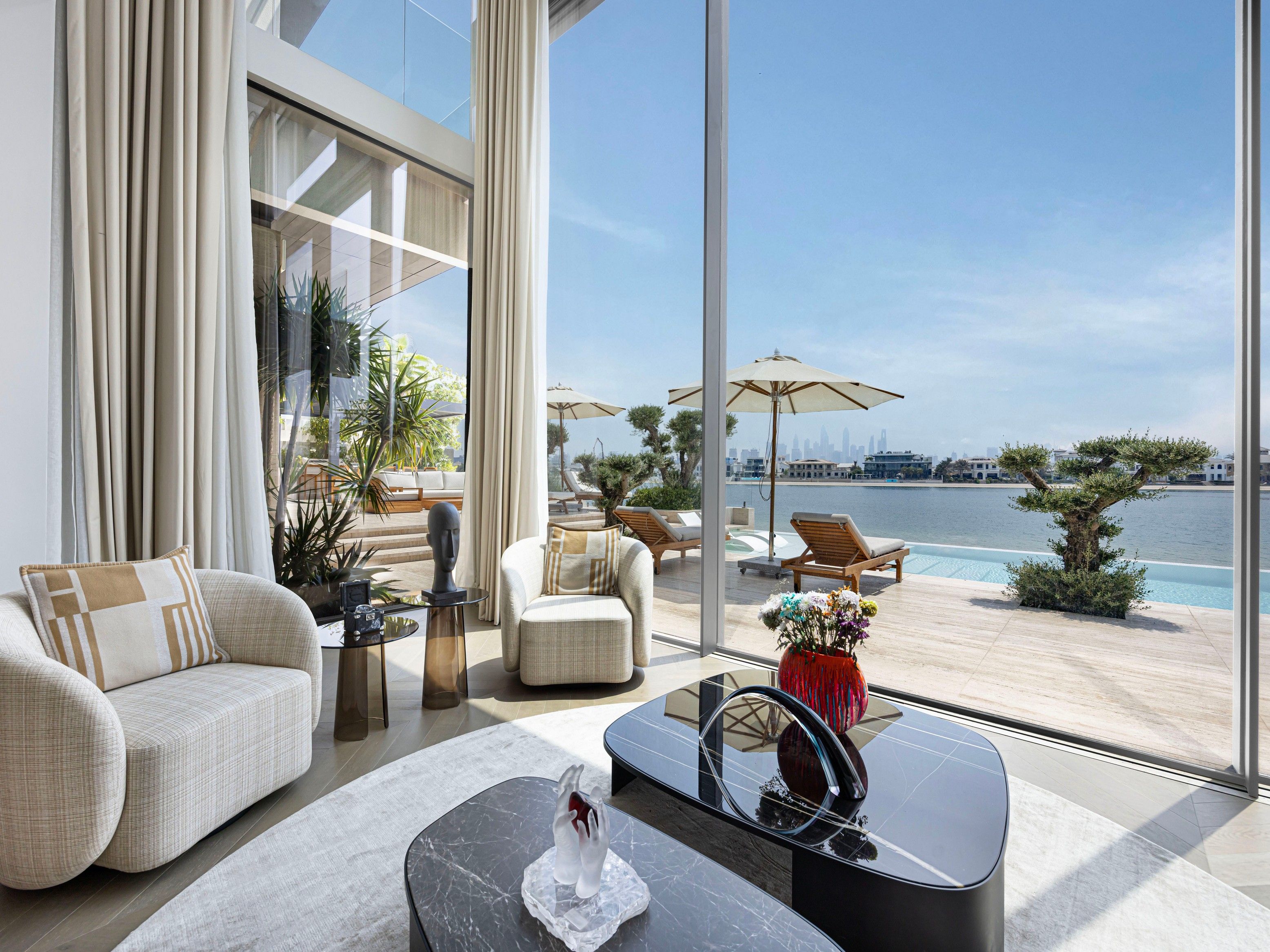 Palm Jumeirah Ultra Luxury Custom Built Villa!