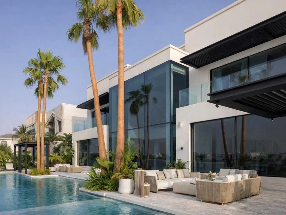 Brand New Ultra-Luxury 6BR Signature Villa | Frond A Beachfront