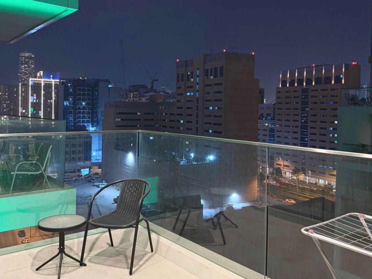 Vacant | Fully furnished | Multiple cheques