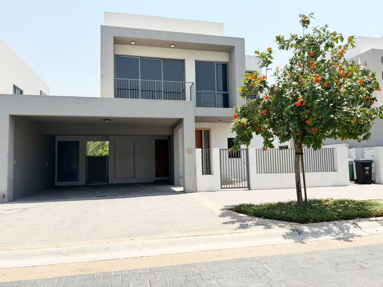 Big Garden | Single Row | Close to Amenities
