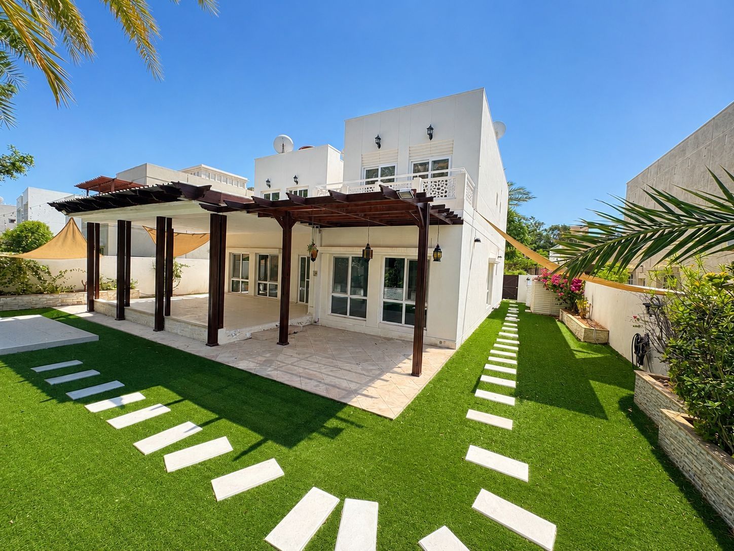 Large 4BR Villa | Beautiful Garden | Keys in Hand