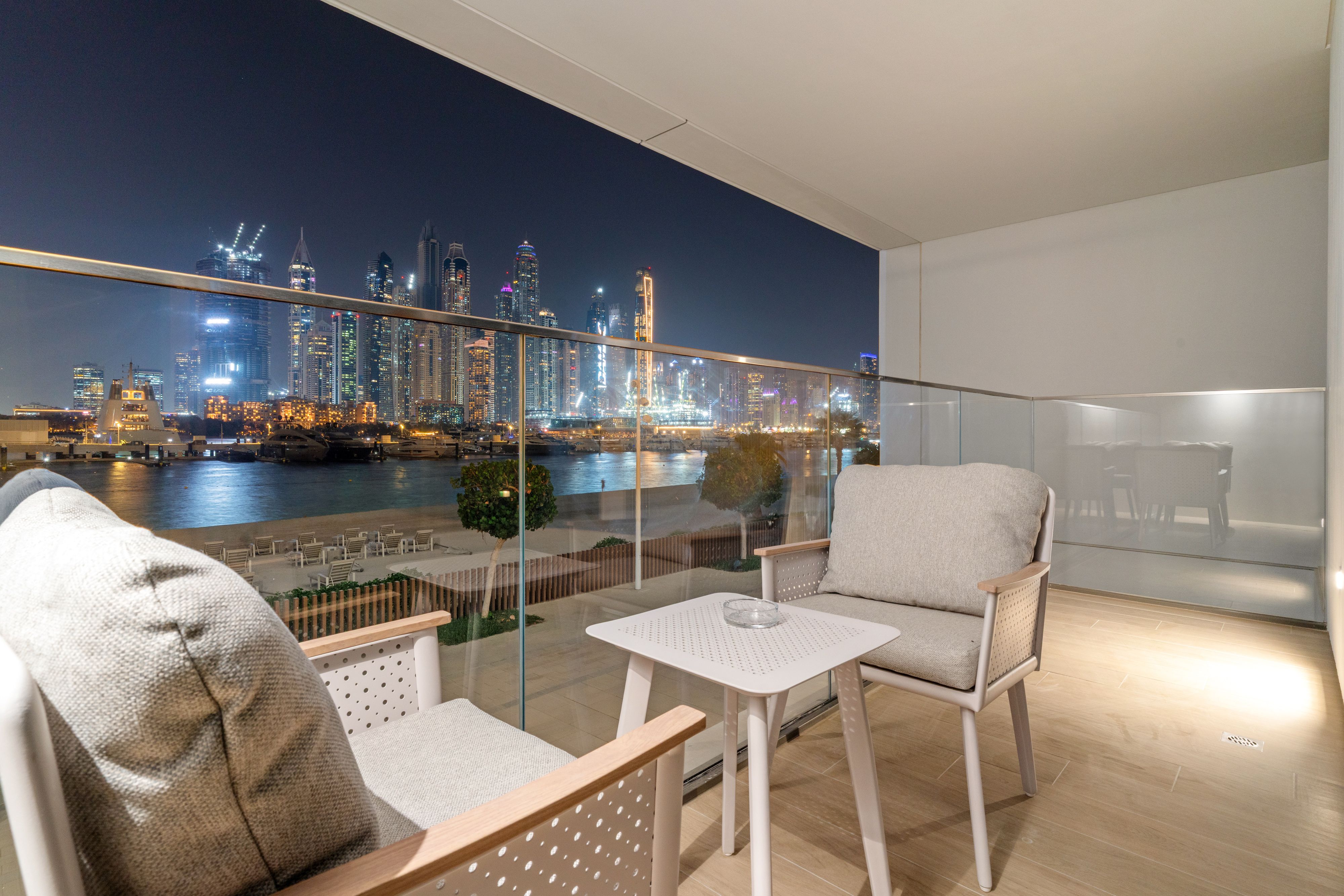 Rare Duplex & Beach Access I Marina Skyline Views
