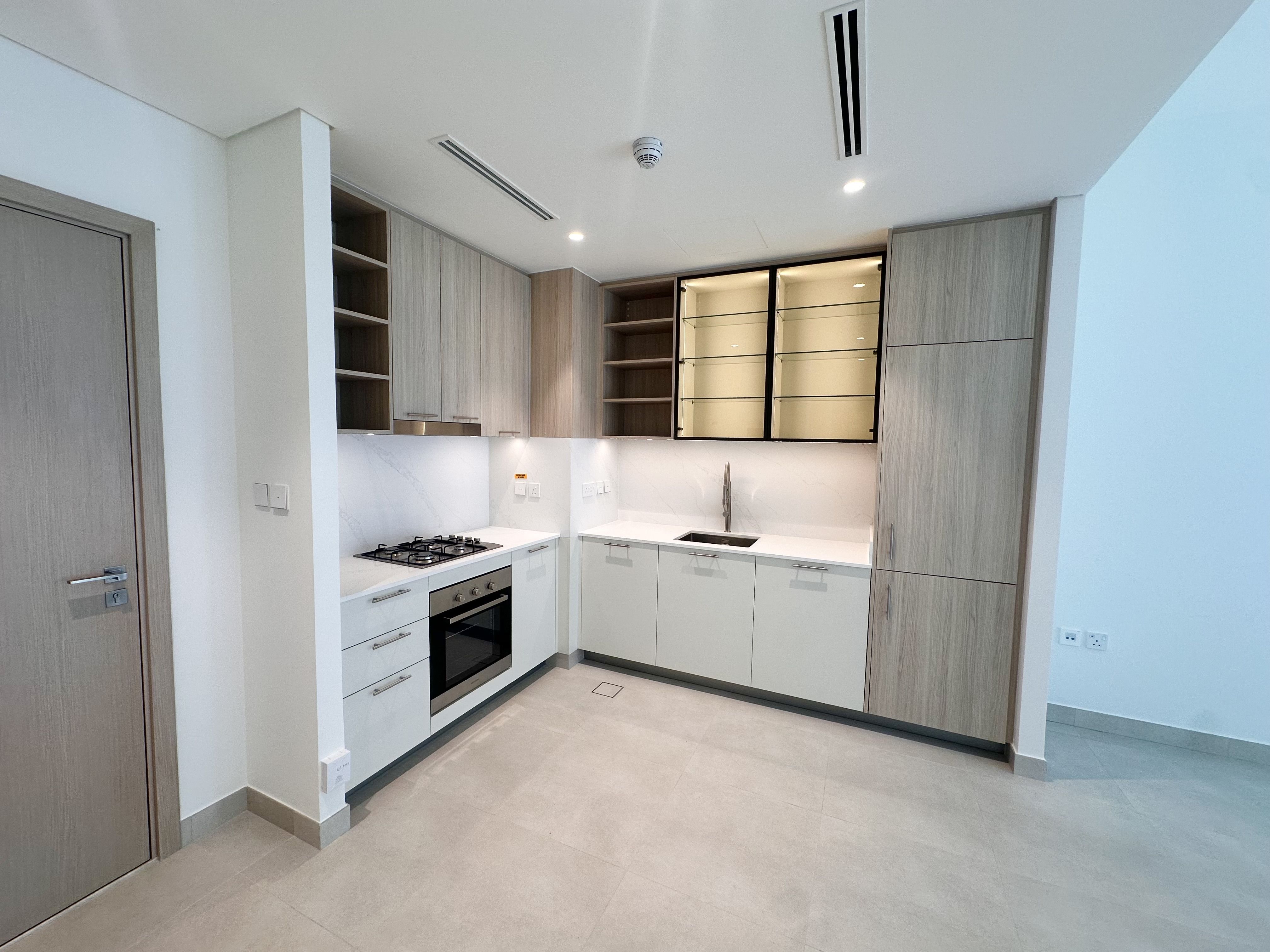 BRAND NEW READY | BUILT IN KITCHEN APPLIANCES