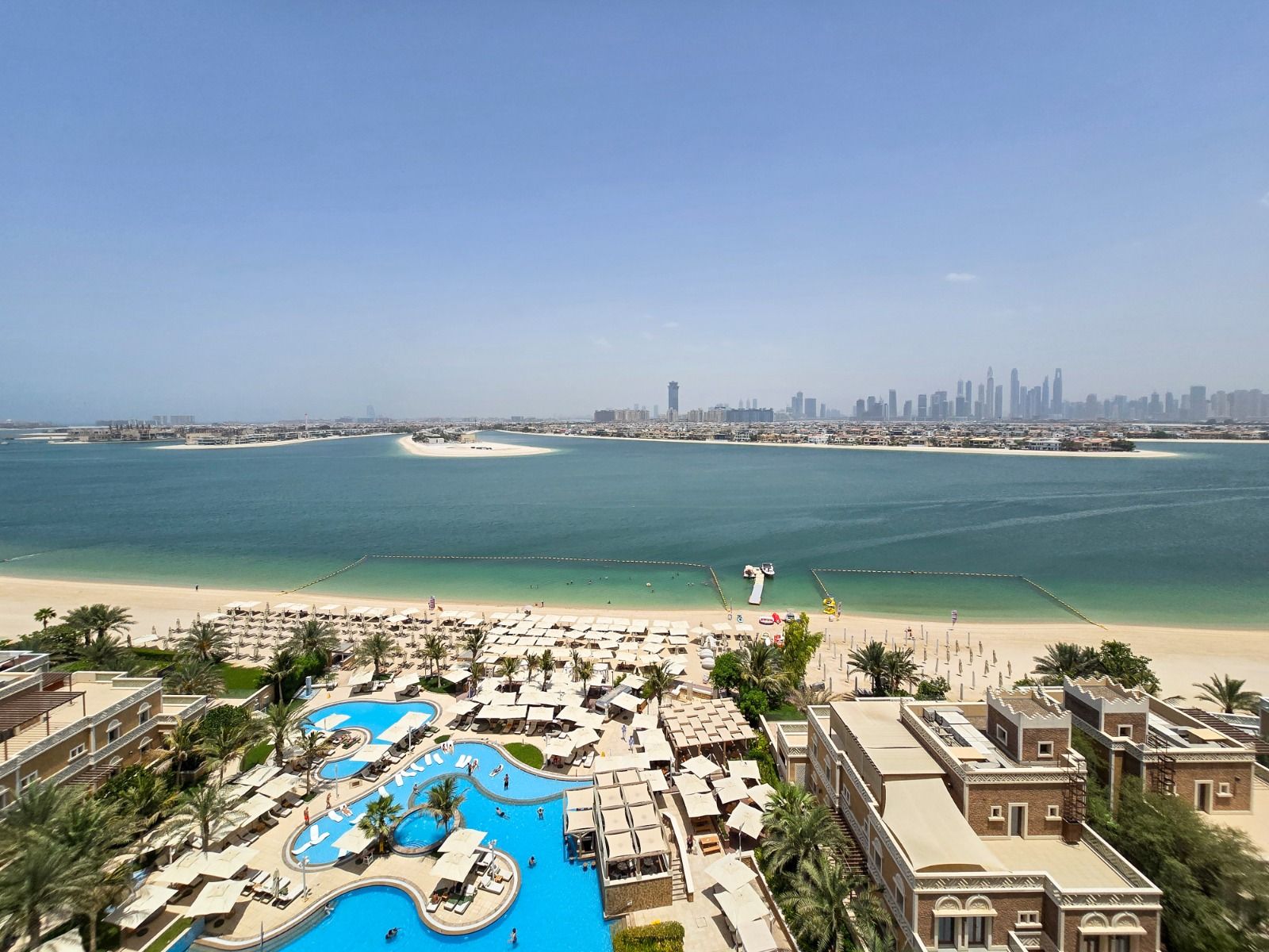 Upgraded 3 Bedrooms with Full Sea View | Vacant