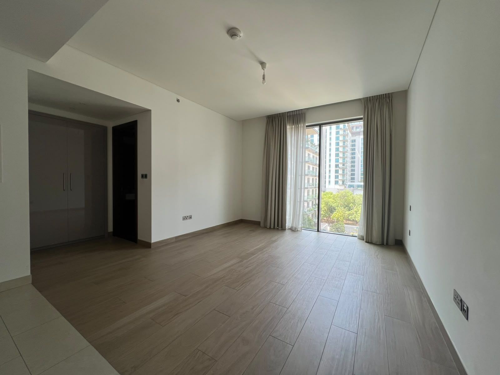 SPACIOUS LAYOUT | HIGHLY MAINTAINED | MOVE IN NOW