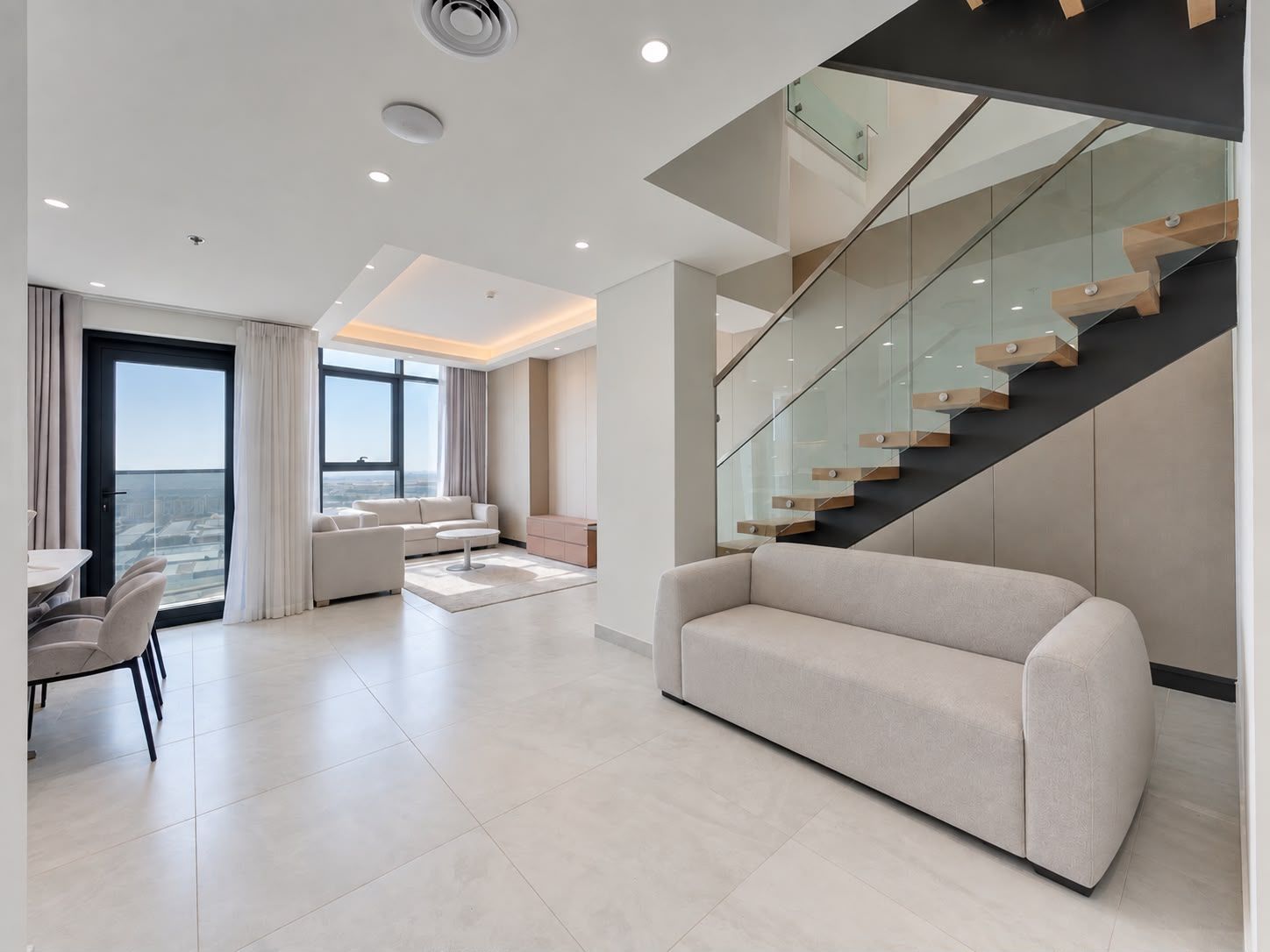 Spacious 2 Bed Duplex | High Floor | Vacant