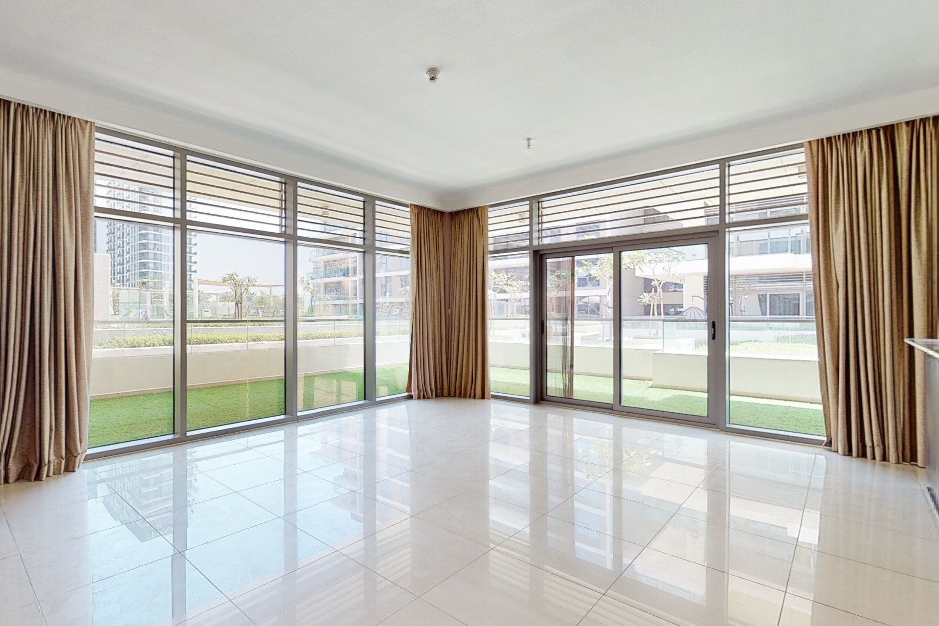 RARE LAYOUT | WELL MAINTAINED | MULTIPLE OPTIONS
