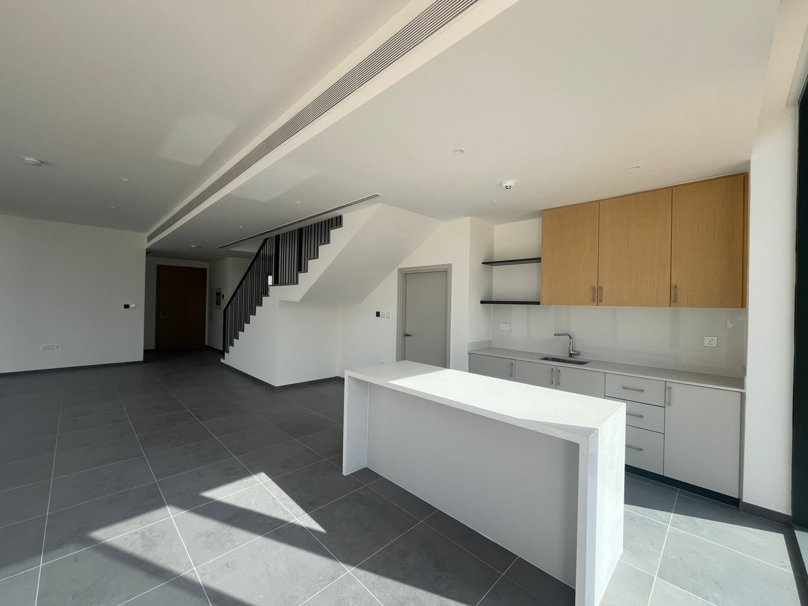 Large Plot | Close to Amenities | Community Expert