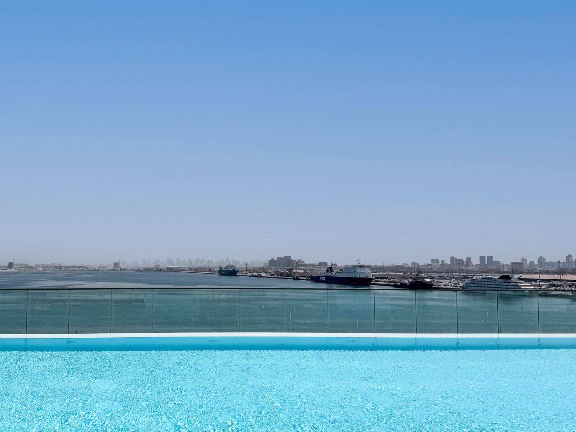 LARGEST ONE BED 1400 SQFT | WATERFRONT VIEW