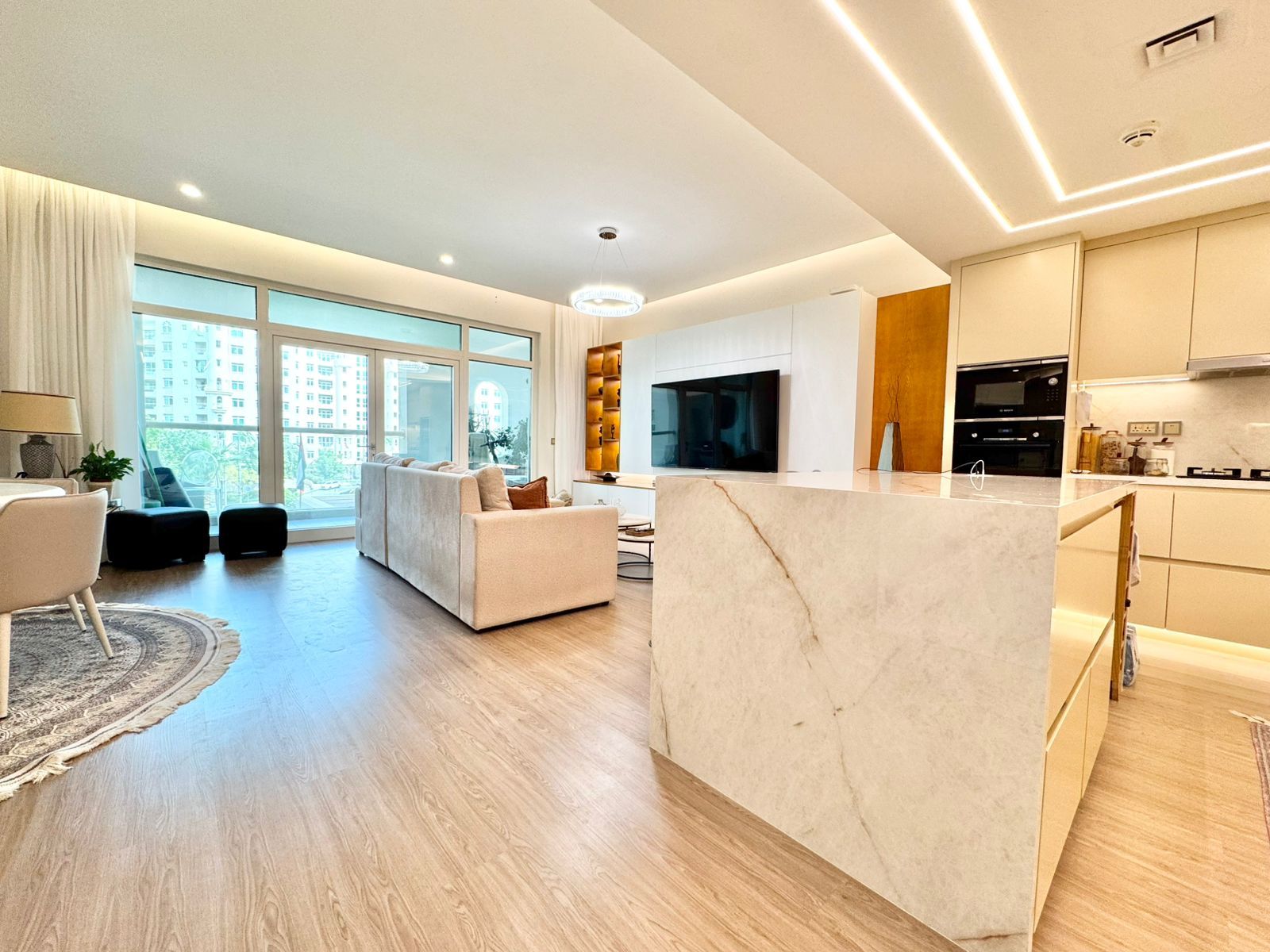 FULLY UPGRADED | PRIME LOCATION | BEACH ACCESS