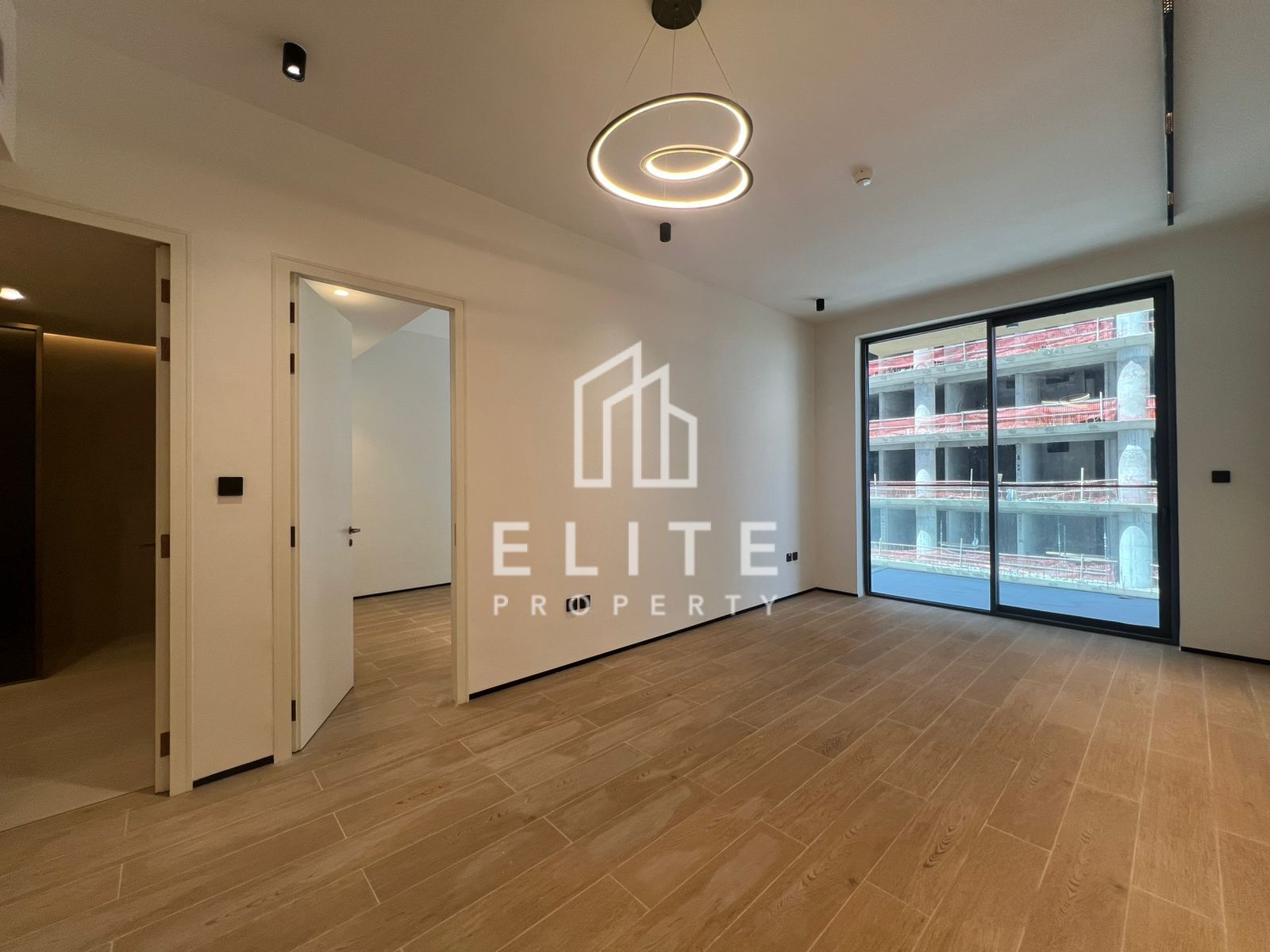 Large Layout | Brand New | Ready To Move-in