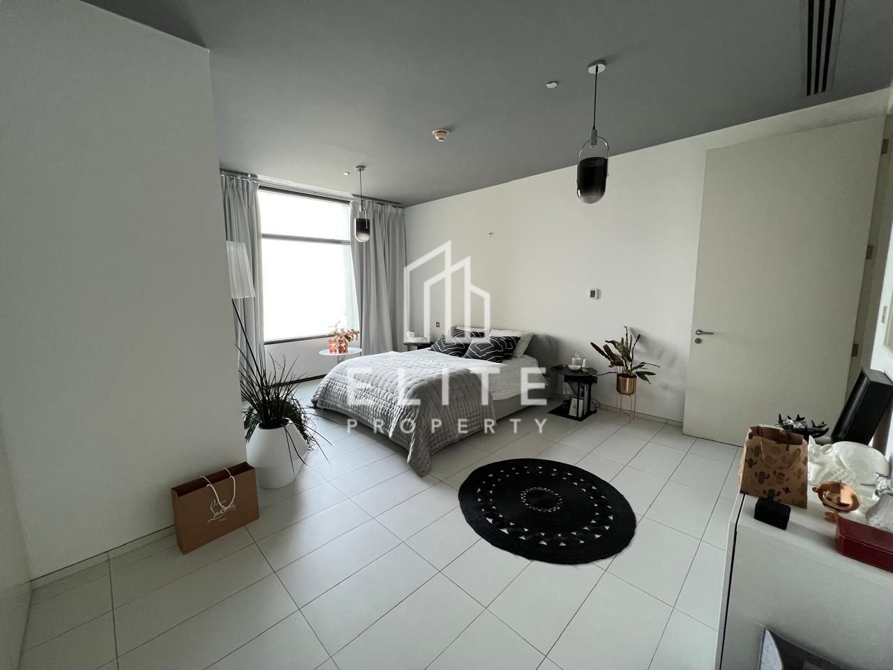 DIFC & SEA VIEW | HIGH FLOOR | TENANTED