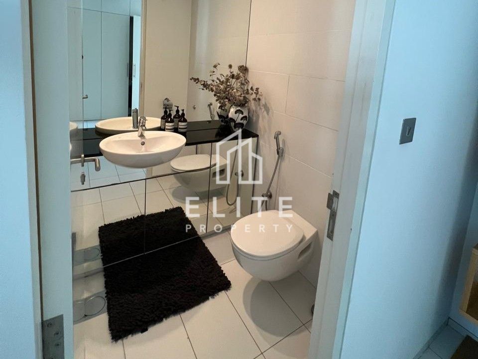 DIFC & SEA VIEW | HIGH FLOOR | TENANTED