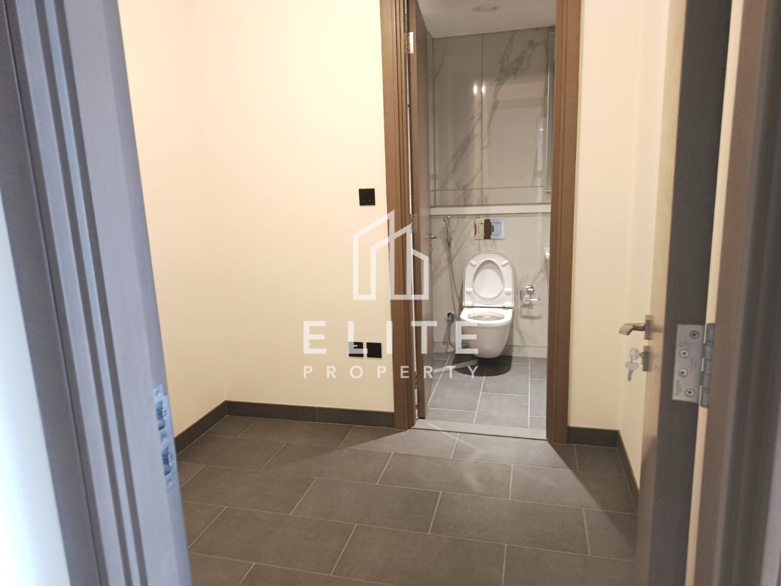 BURJ VIEWS| MAID ROOM| NEGOTIABLE | 12 CHQS