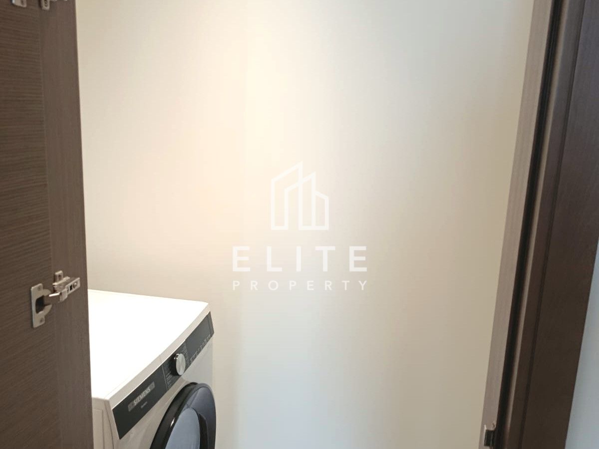BURJ VIEWS| MAID ROOM| NEGOTIABLE | 12 CHQS