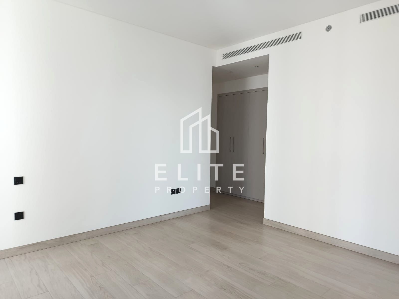 BURJ VIEWS| MAID ROOM| NEGOTIABLE | 12 CHQS