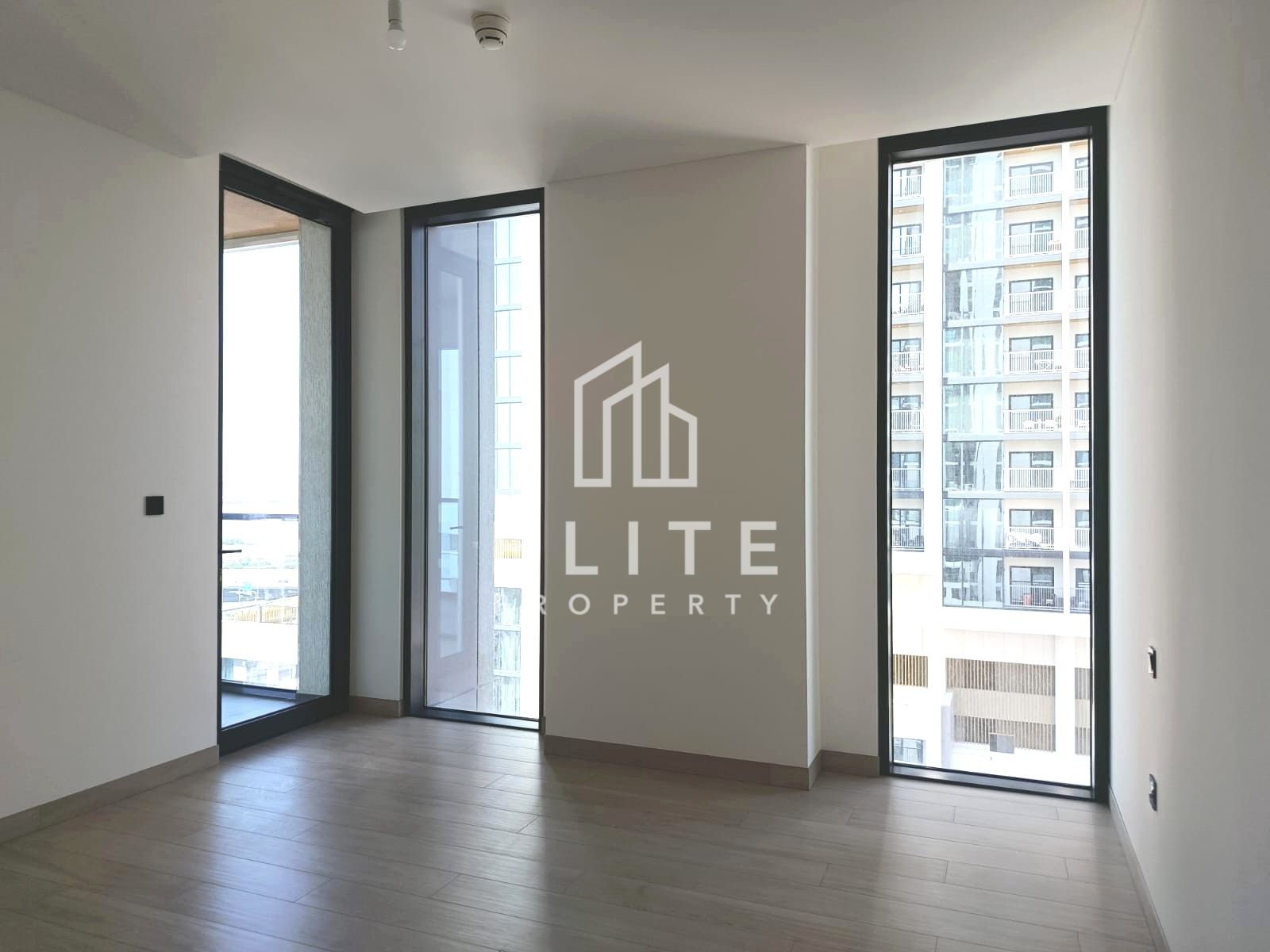 BURJ VIEWS| MAID ROOM| NEGOTIABLE | 12 CHQS