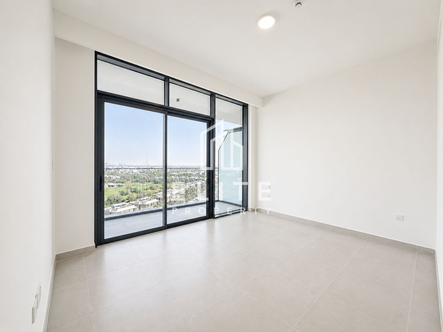 High Floor I Golf Course View I Spacious I 3 +Maid