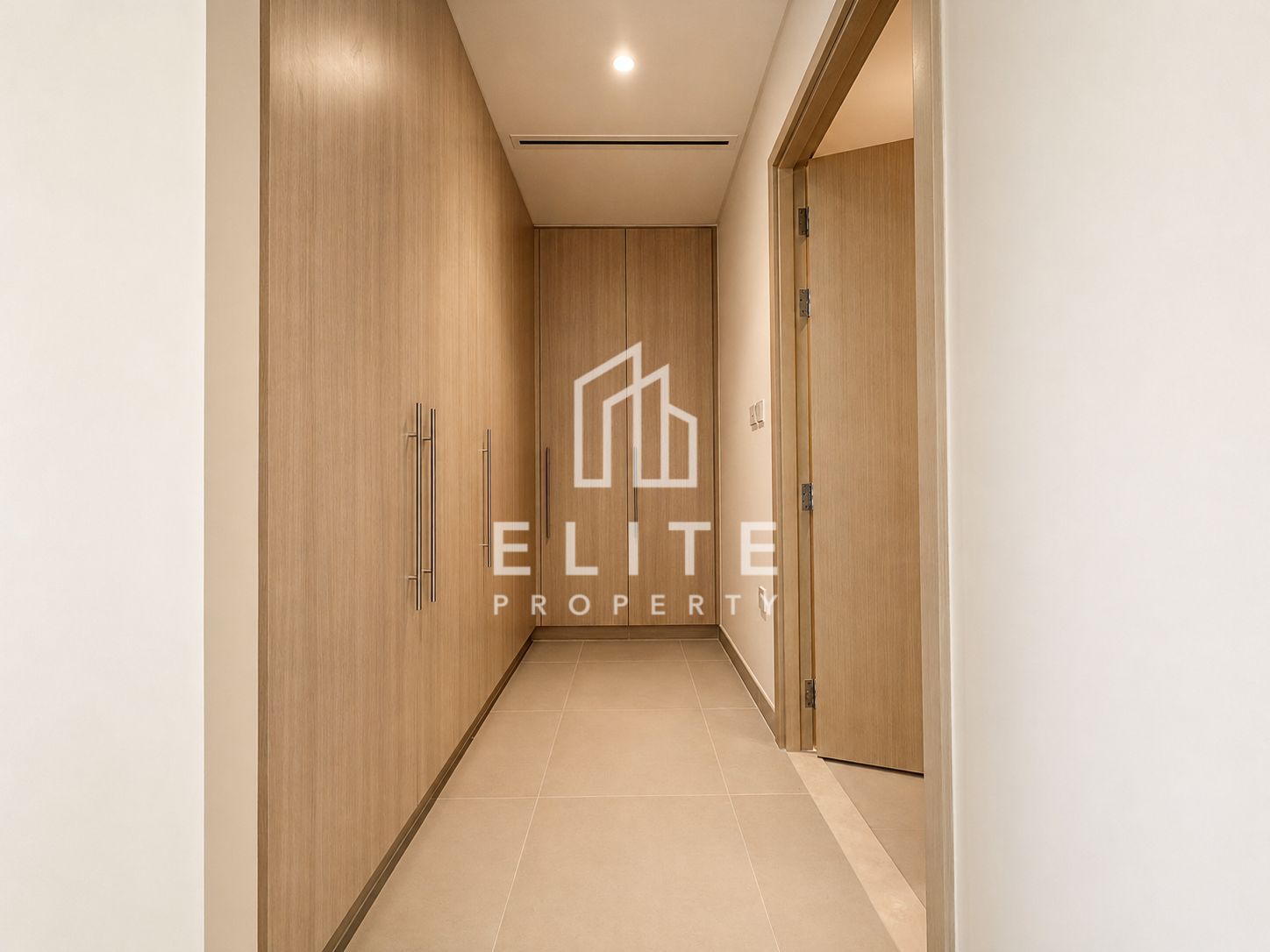 High Floor I Golf Course View I Spacious I 3 +Maid