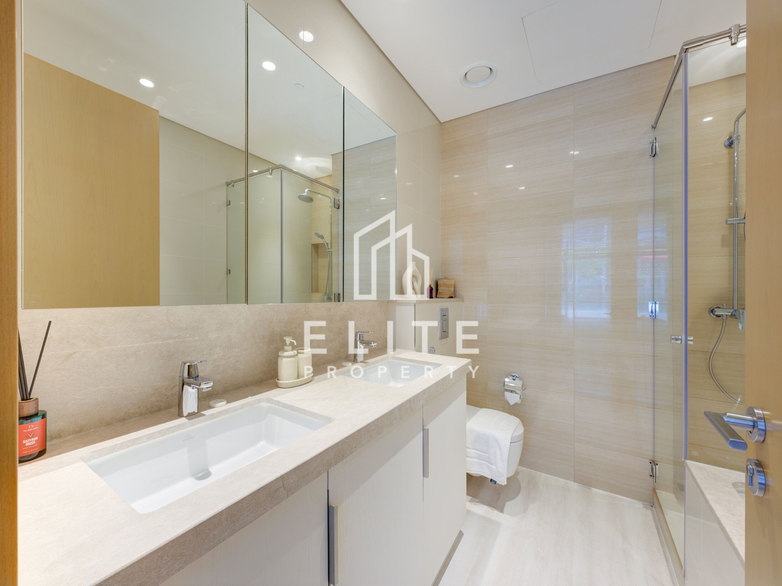 Luxury 2BR | Pool View | Direct Park Access | Mall