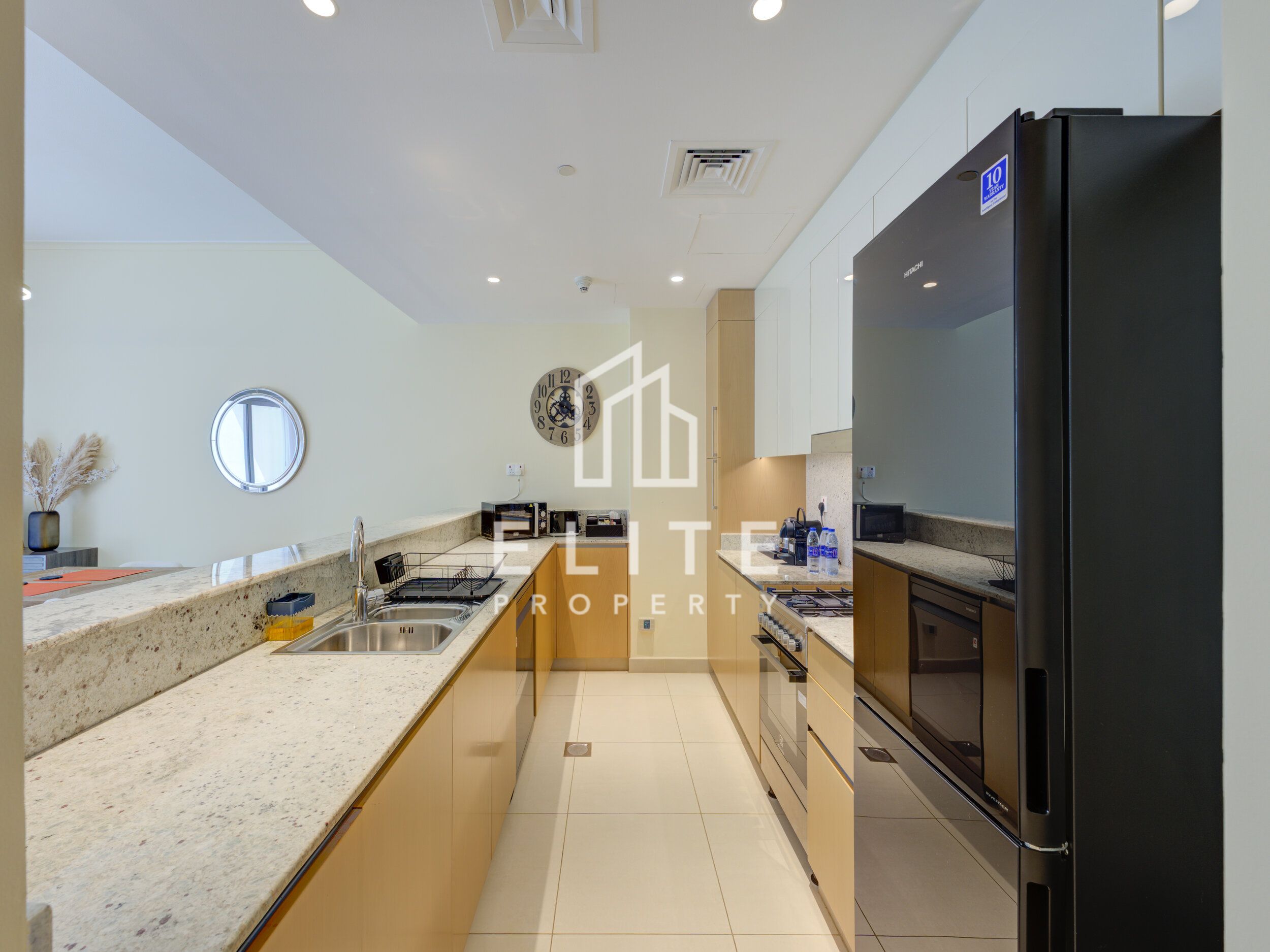 Luxury 2BR | Pool View | Direct Park Access | Mall