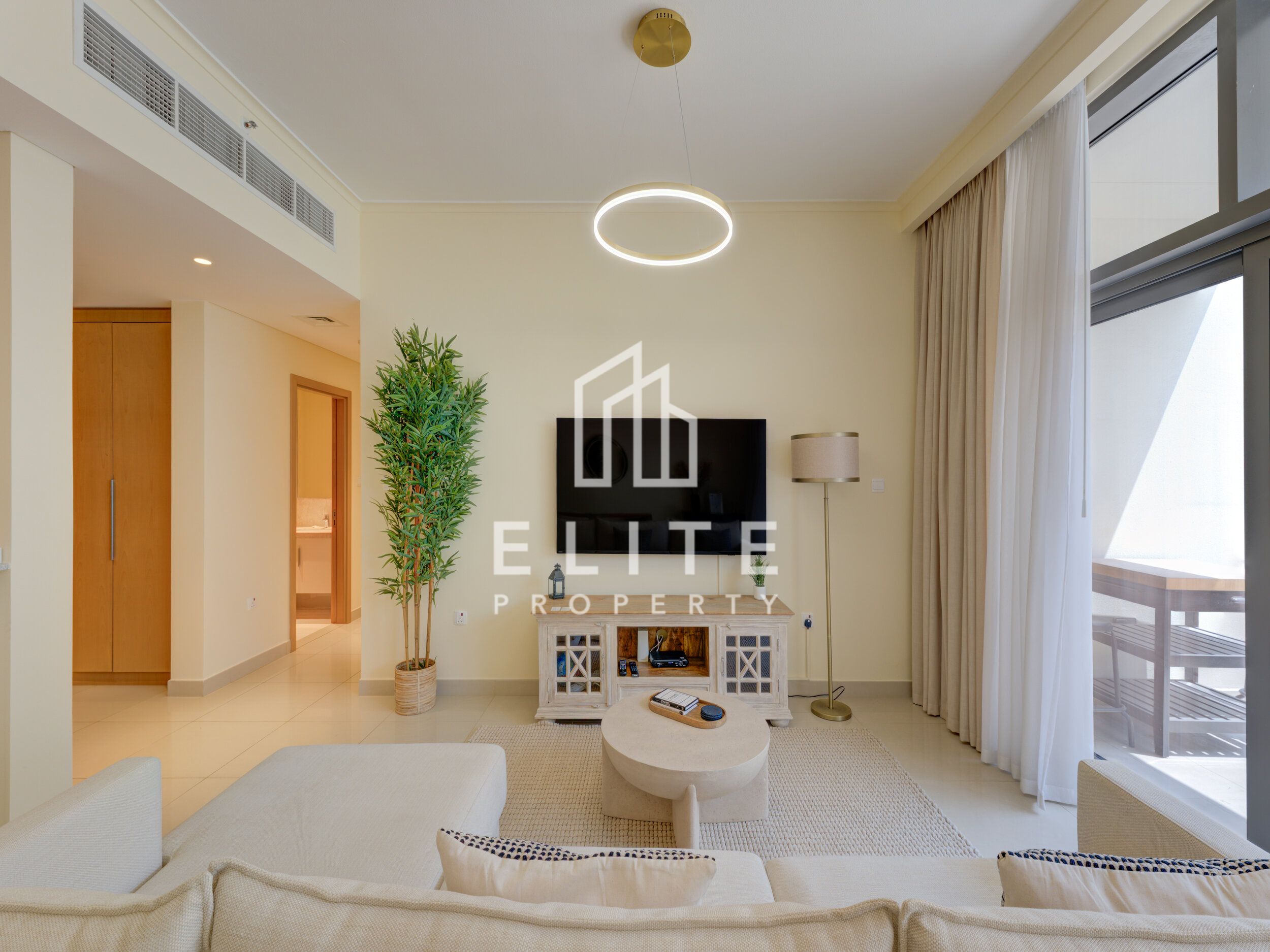 Luxury 2BR | Pool View | Direct Park Access | Mall