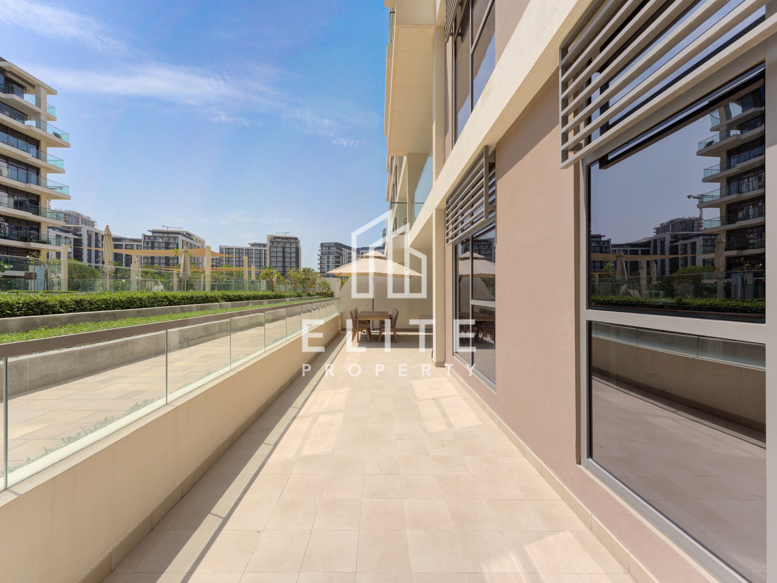 Luxury 2BR | Pool View | Direct Park Access | Mall